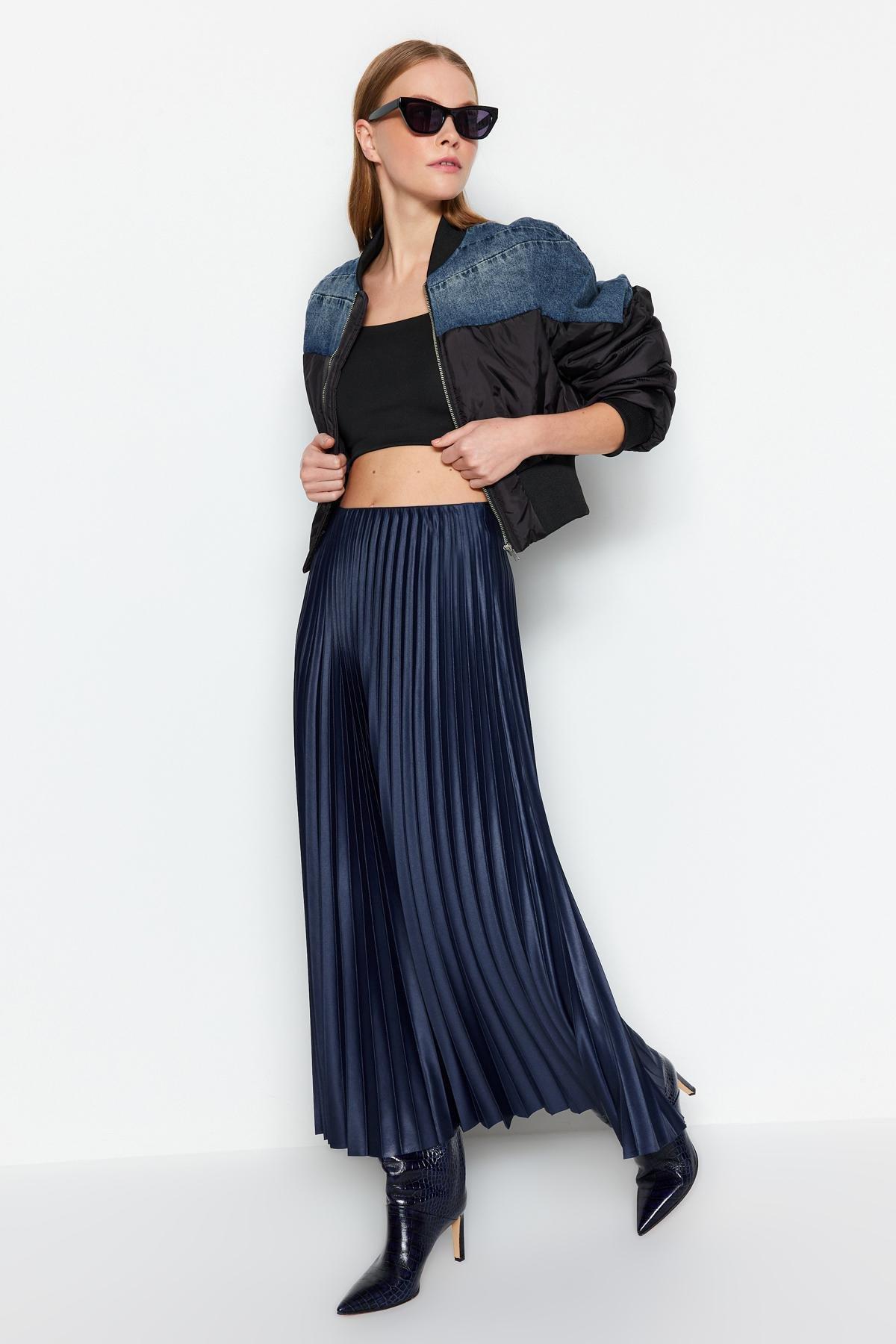 Navy Pleated Maxi Knitted Skirt, , large image number 0