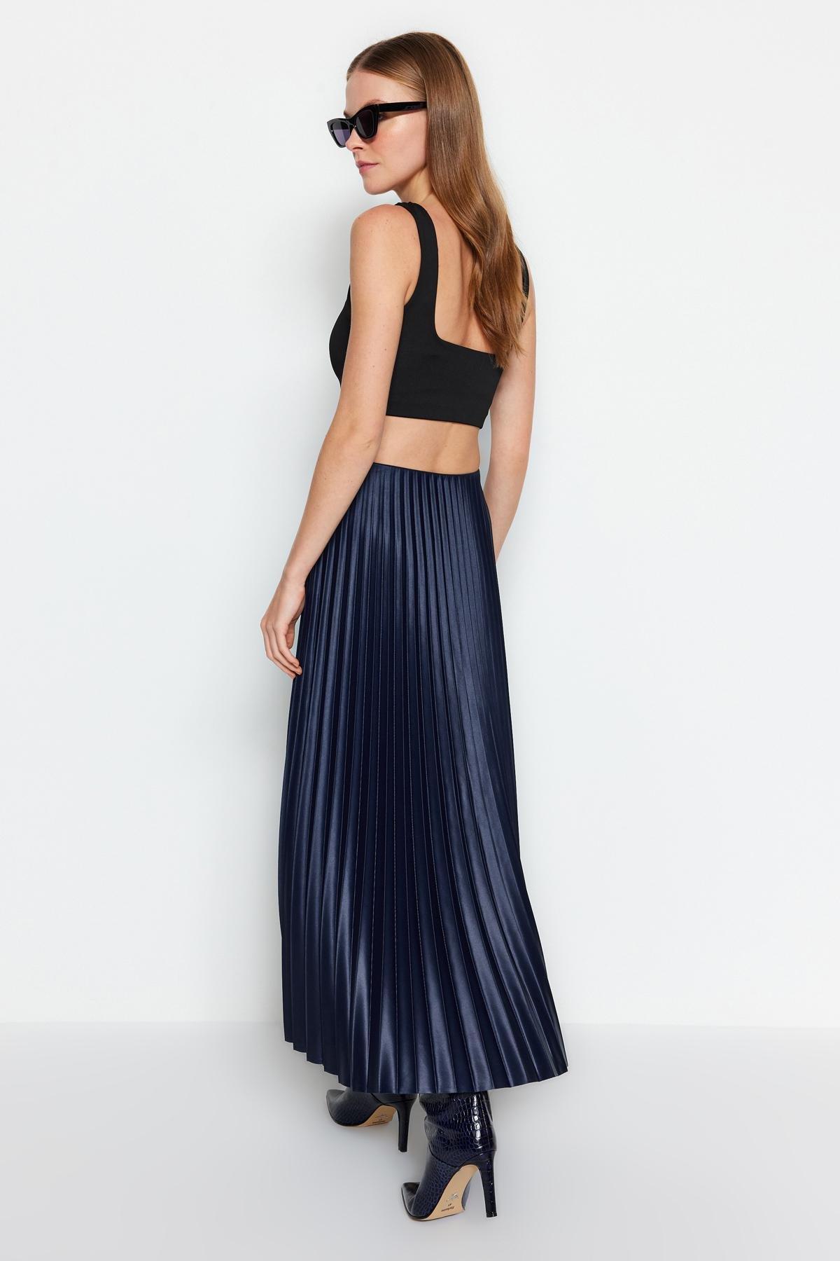 Navy Pleated Maxi Knitted Skirt, , large image number 2