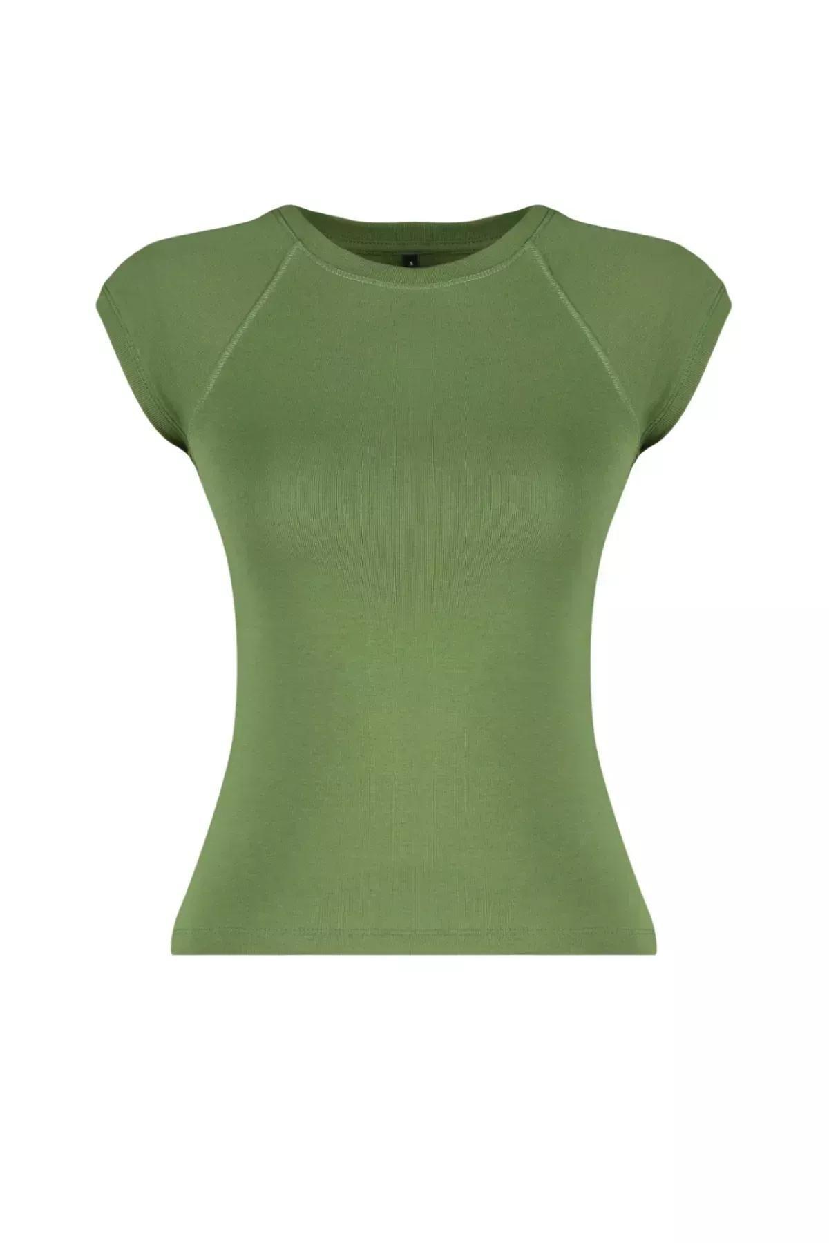 بلوزة مُحاكة بقصة ضيقة وأكمام منحنية، كاكي, Khaki, large image number 5