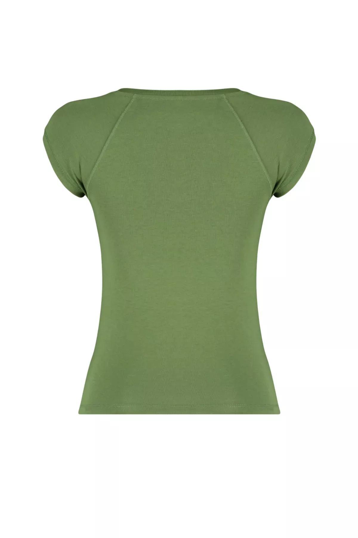 بلوزة مُحاكة بقصة ضيقة وأكمام منحنية، كاكي, Khaki, large image number 6