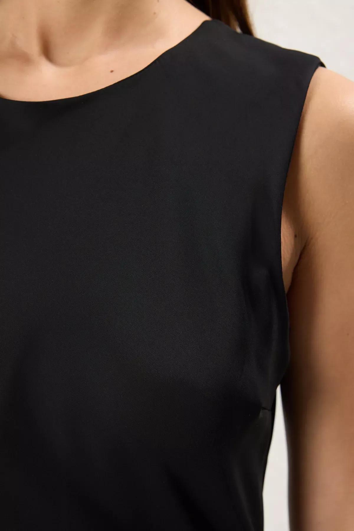 Black Plain Maxi Dress, , large image number 3