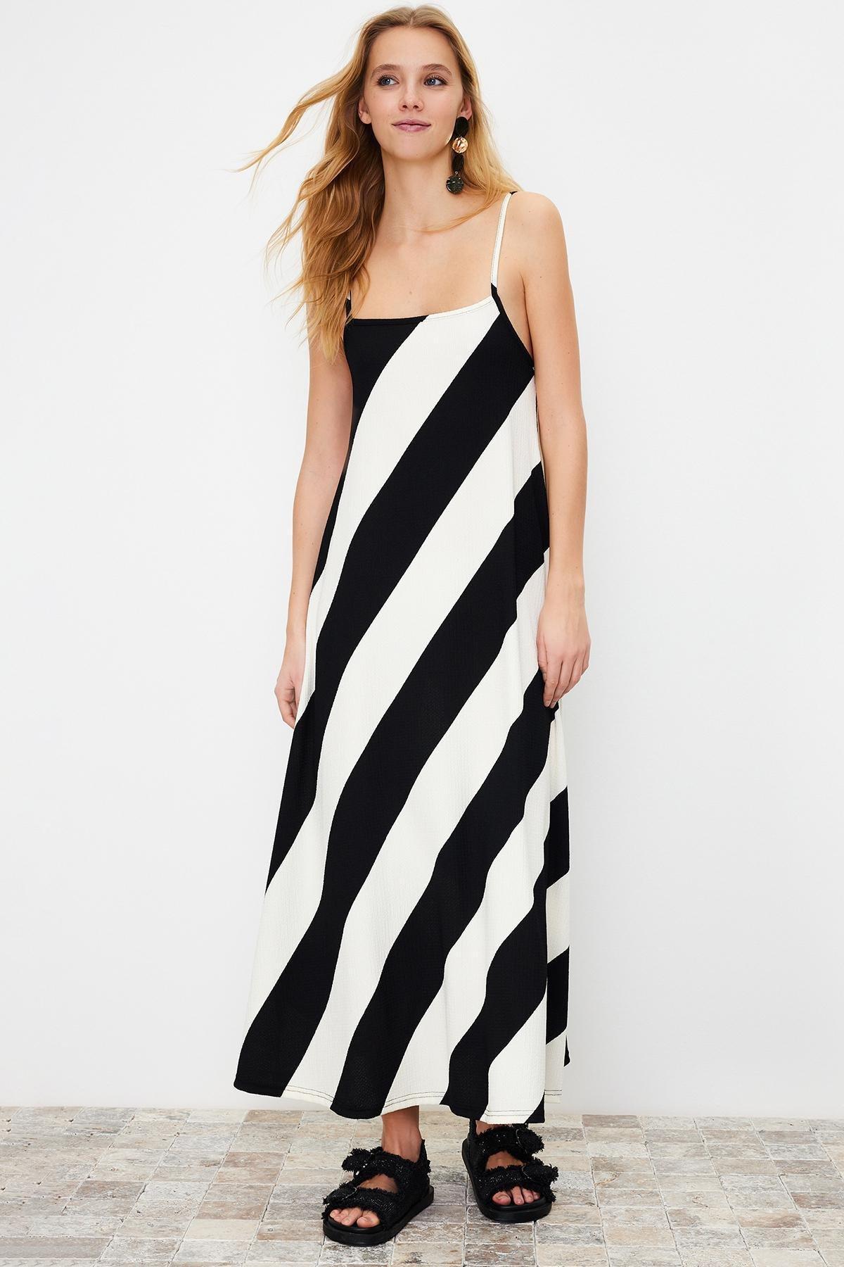 Black Printed Knitted Maxi Dress, , large image number 1