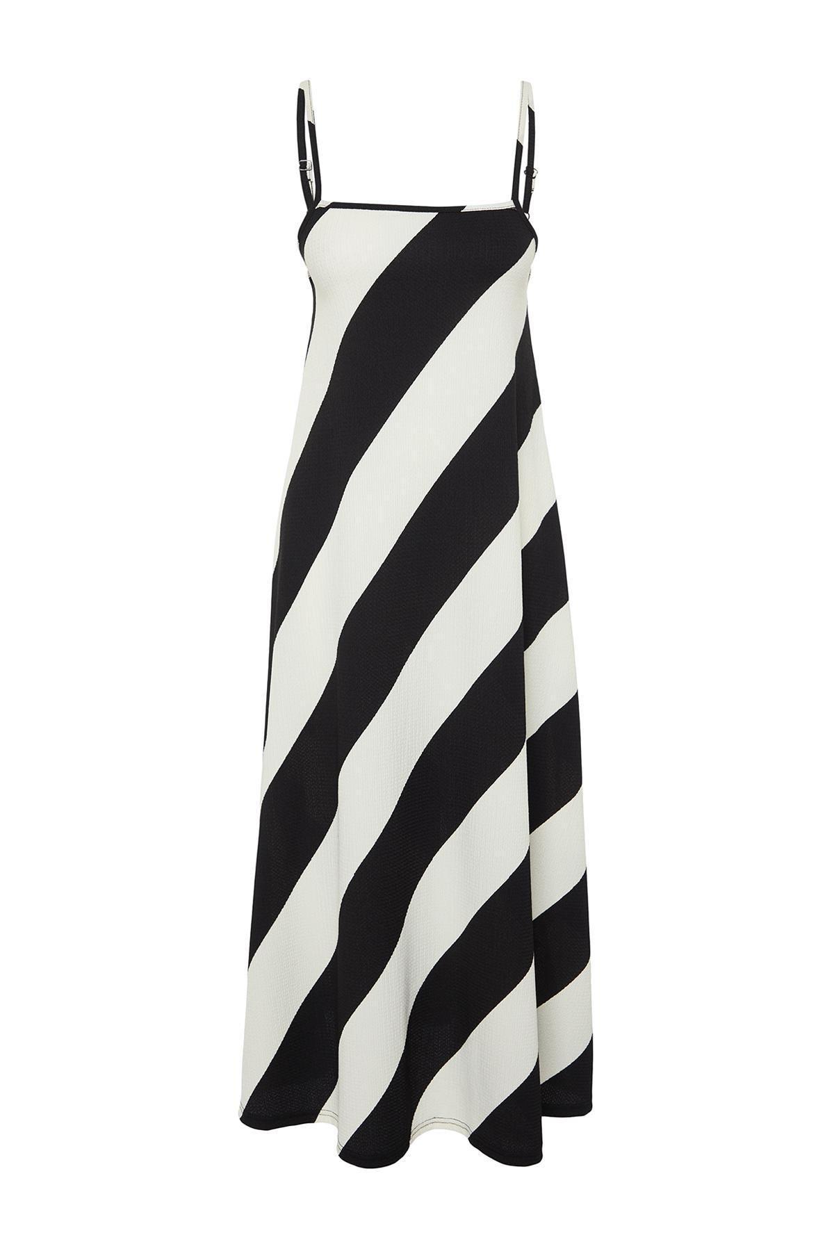 Black Printed Knitted Maxi Dress, , large image number 5