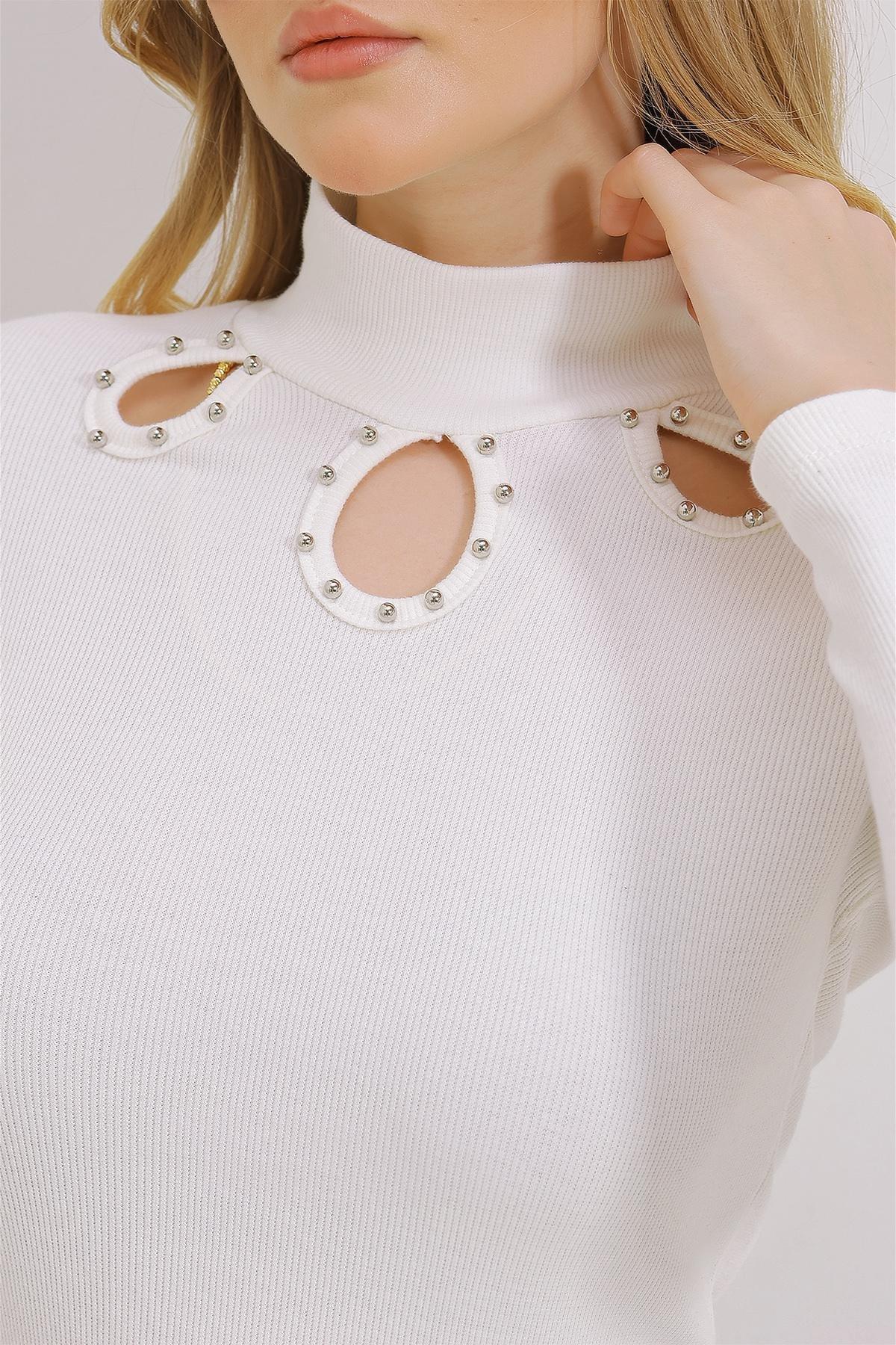 Ecru Half Turtleneck Embroidered Blouse, Ecru, large image number 4