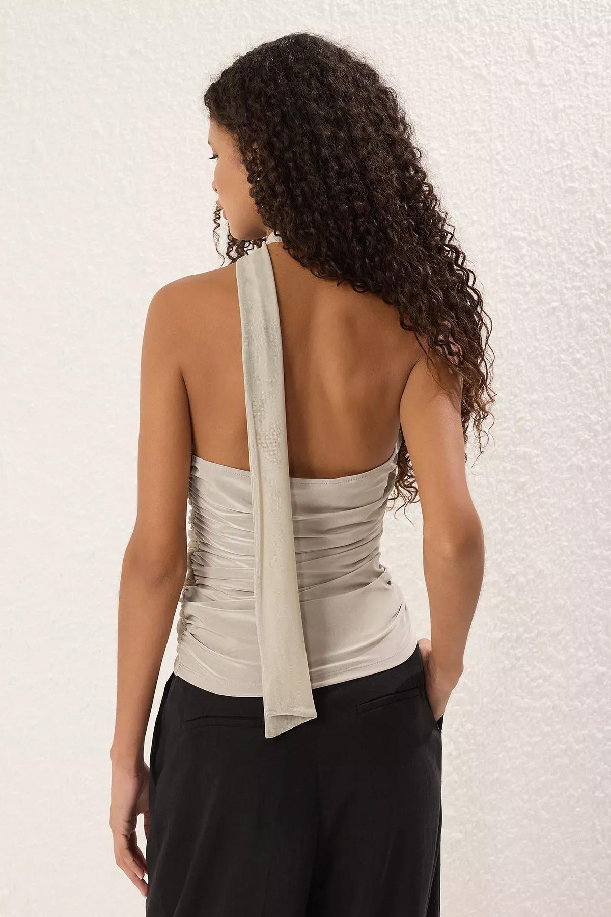 بلوزة مُحاكة بحمالة حول الرقبة بكسرات، رمادي, Grey, large image number 3