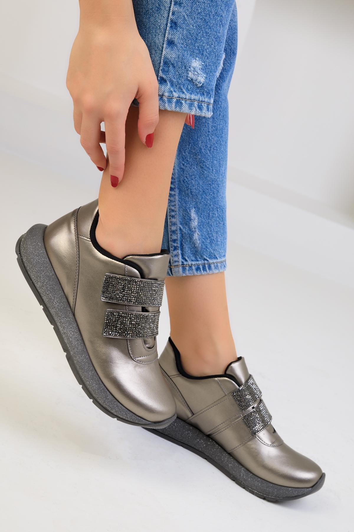 Grey Platinum Sneakers, , large image number 3