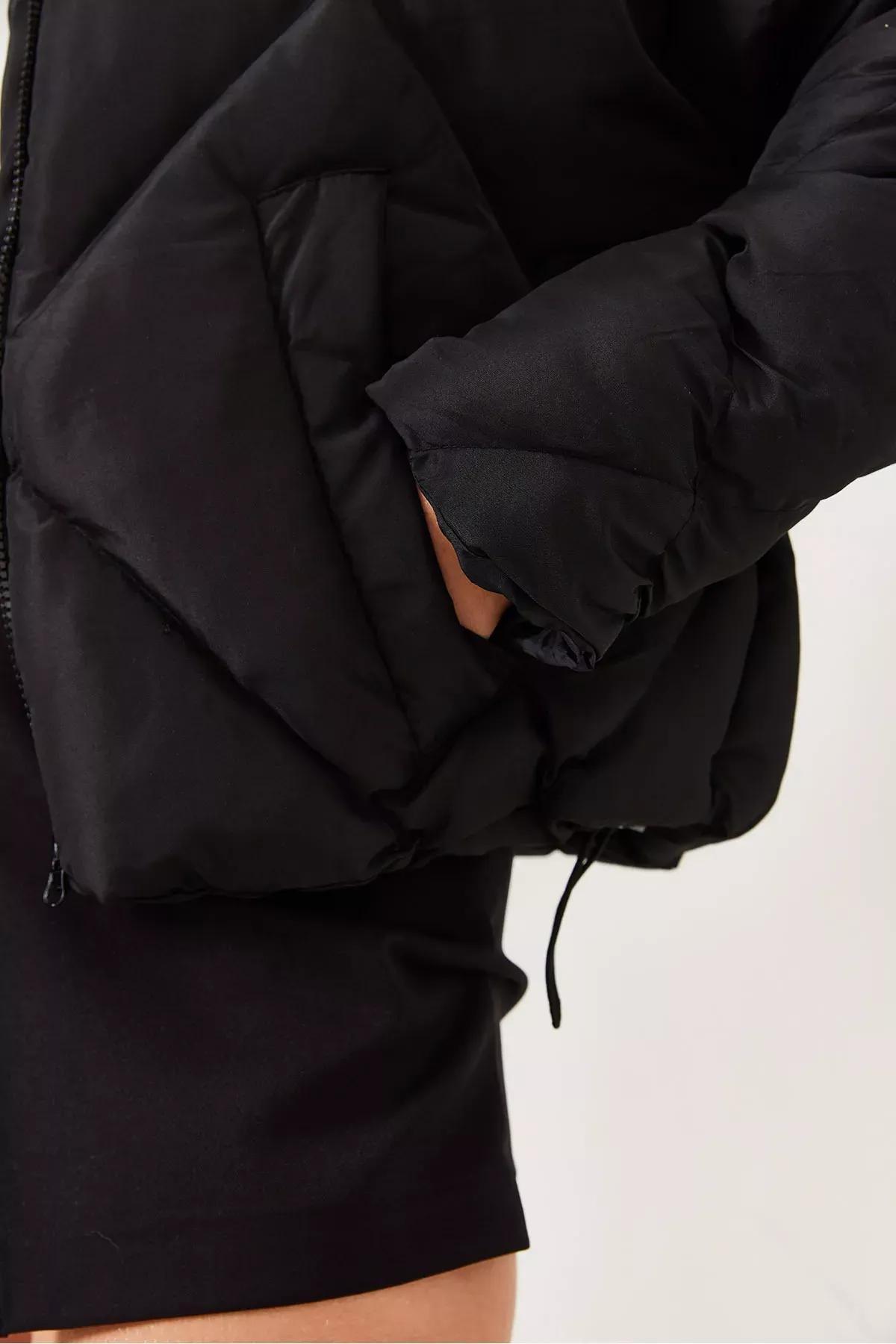 Black Oversized Puffy Coat, BLACK, medium