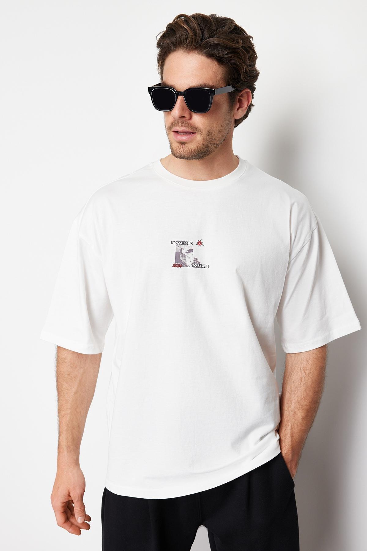 Ecru Oversize Skateboard Printed T-Shirt, Ecru, large image number 0