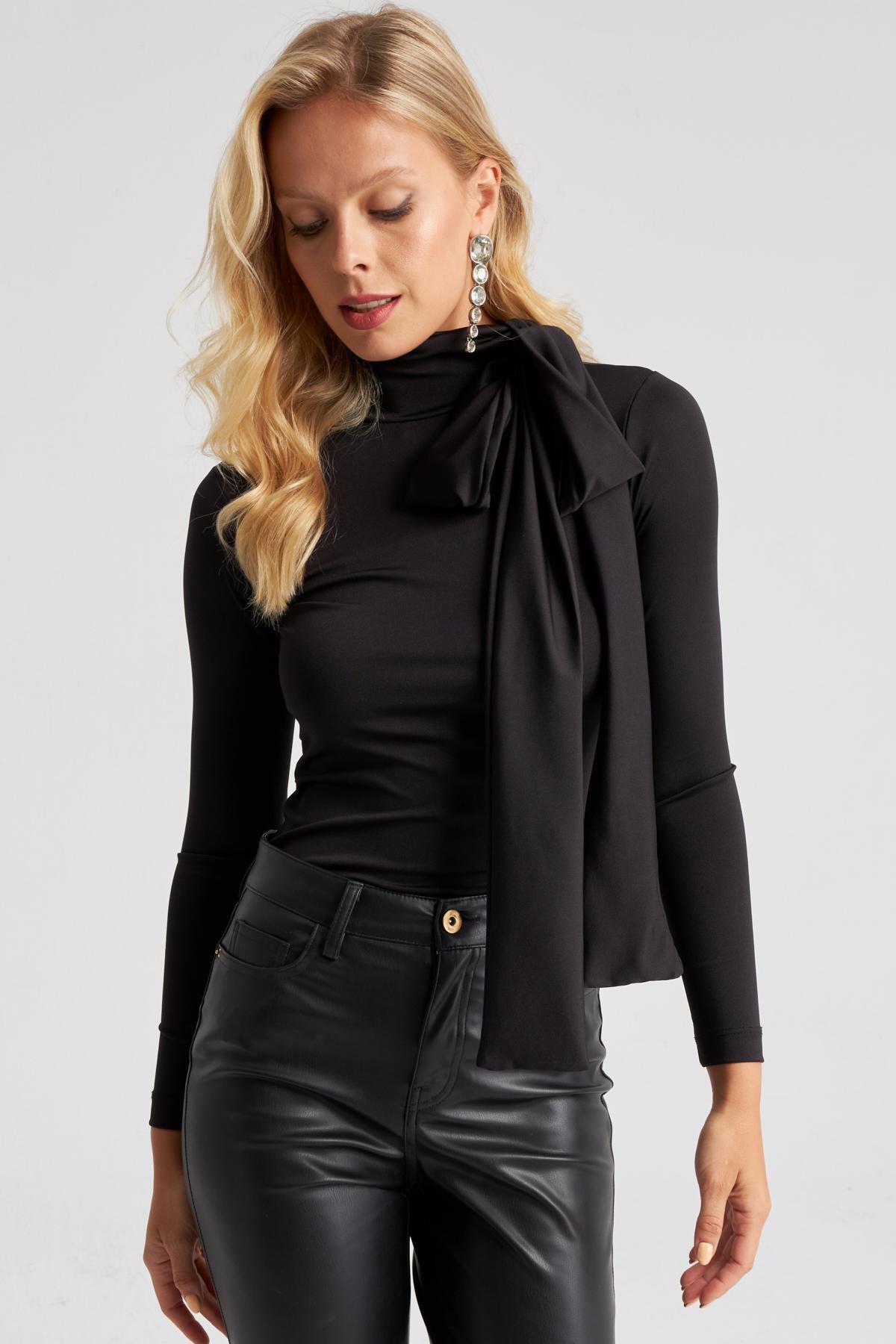 Cool & Sexy - Black Bow Blouse