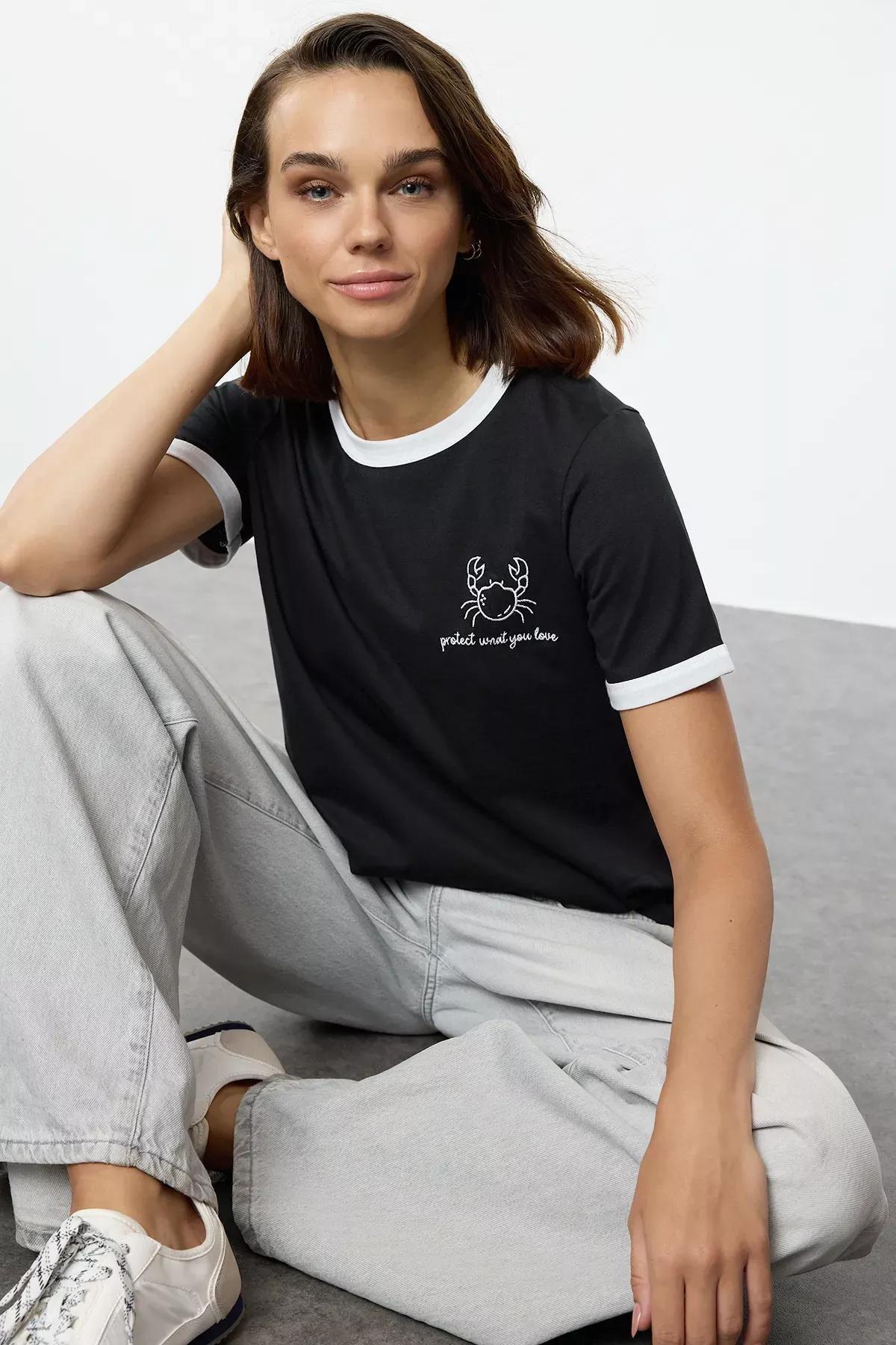 Black Embroidered Knitted T-Shirt, C101_5720, large image number 0