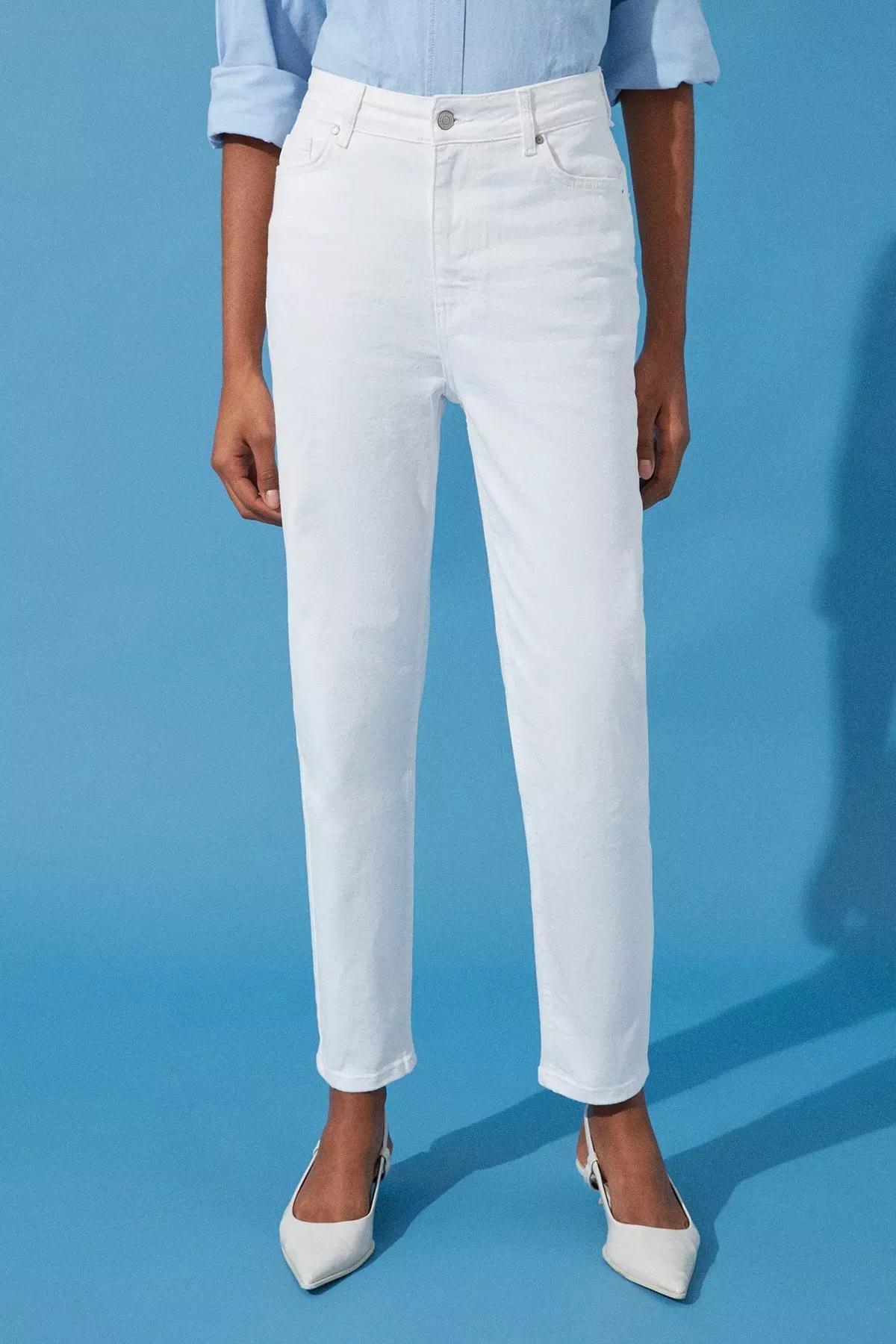 White More Sustainable High Waist Mom Jeans, White, large image number 3