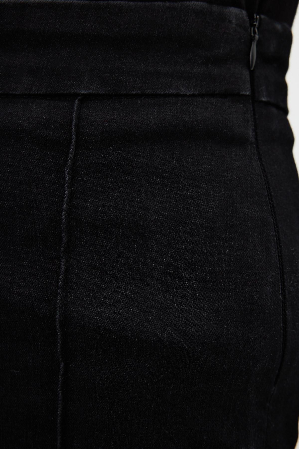 Black Fitted Denim Bermuda Shorts, , large image number 4