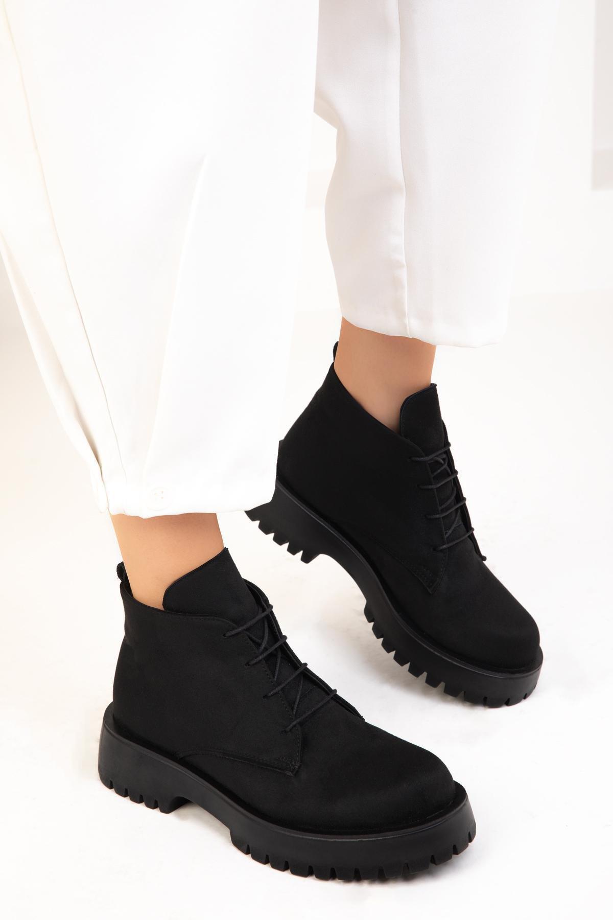 SOHO - Black Suede Boots