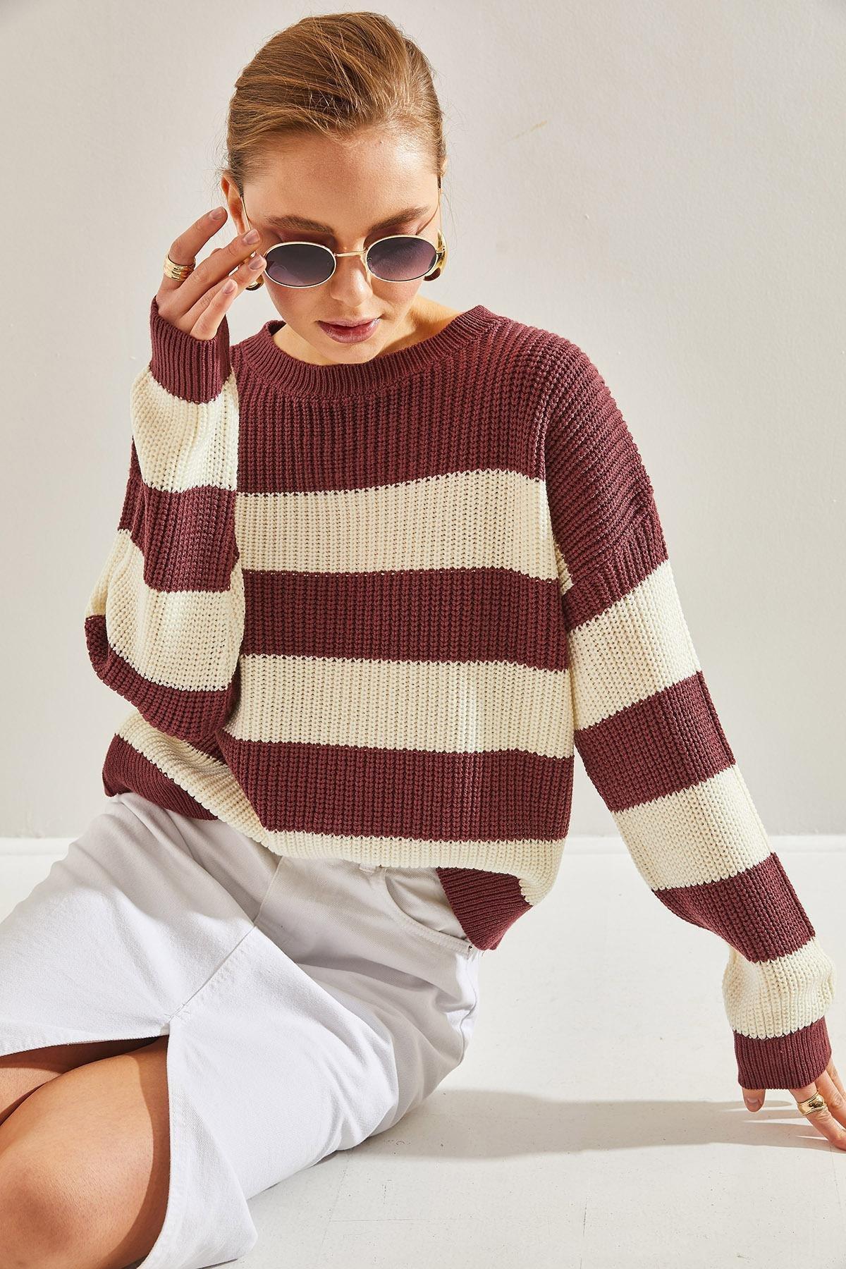 Burgundy Striped Knitted Sweater, , large image number 1