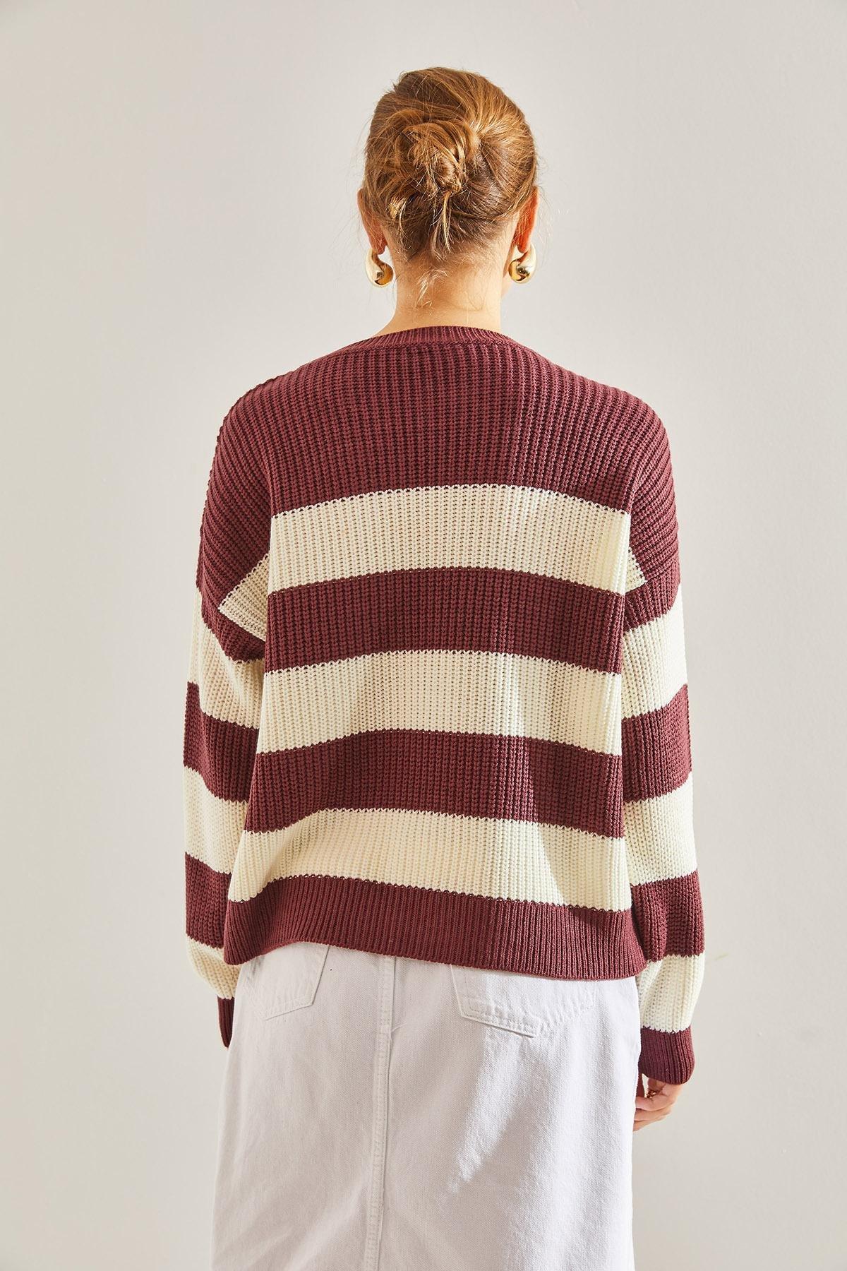 Burgundy Striped Knitted Sweater, , large image number 2