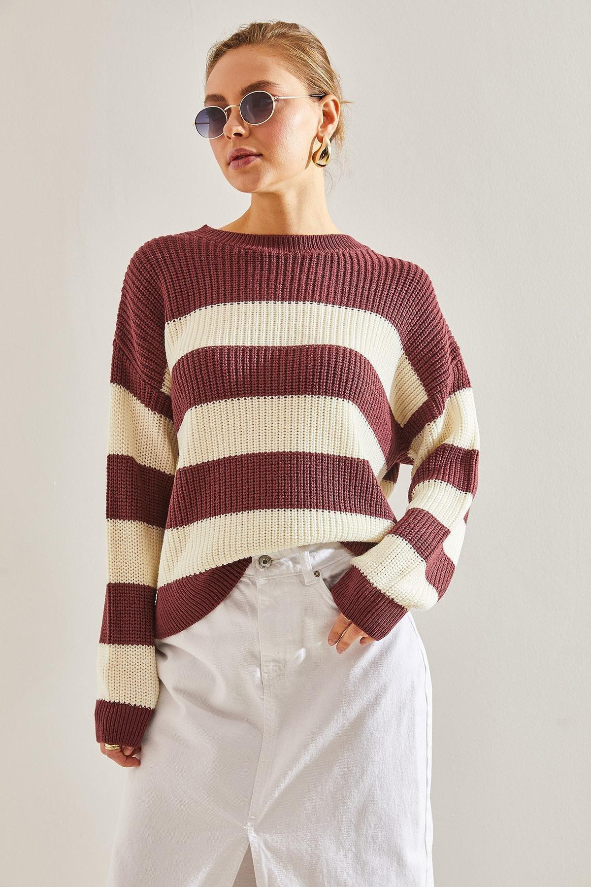 Burgundy Striped Knitted Sweater, , large image number 3