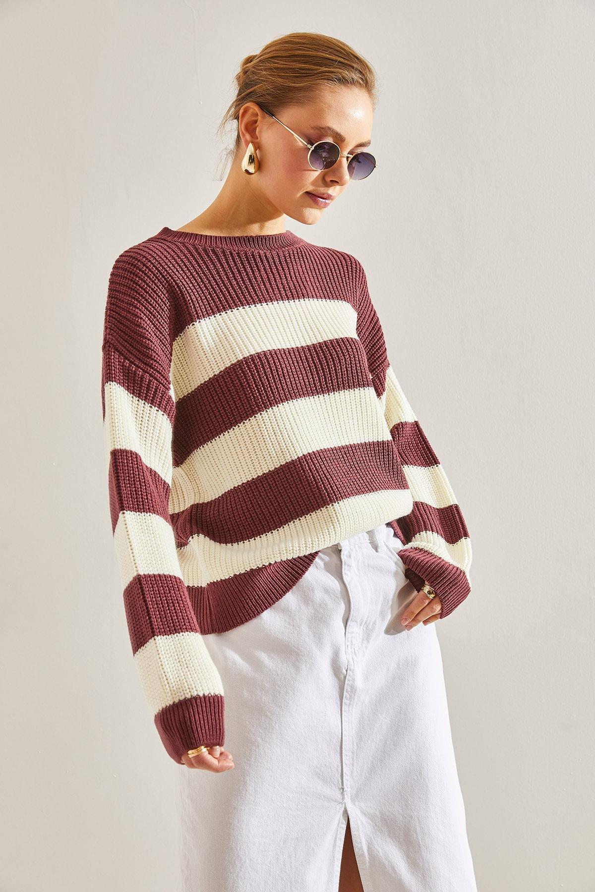 Burgundy Striped Knitted Sweater, , large image number 4