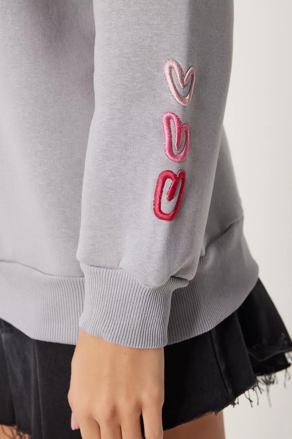 Grey Heart Embroidered Raised Sweatshirt,, , large image number 3