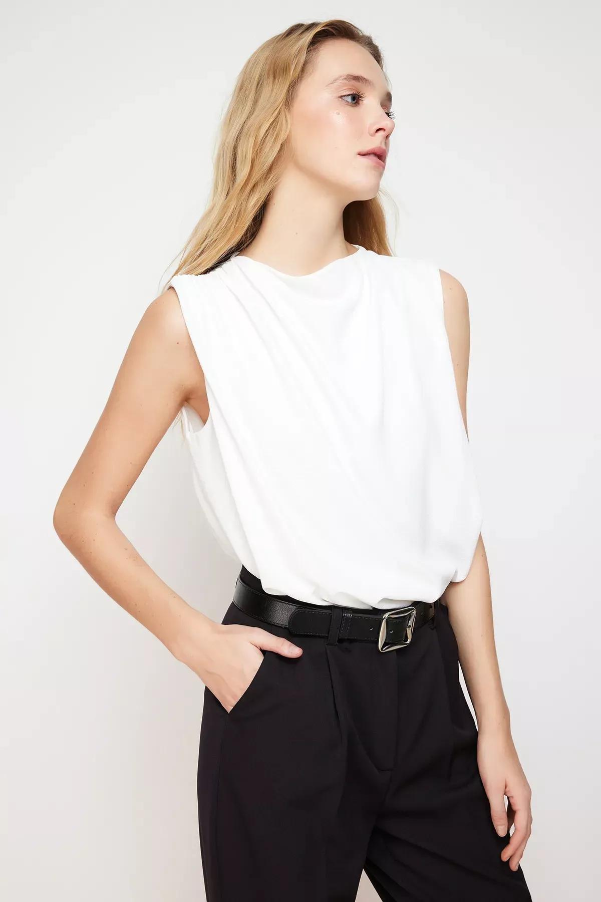 بلوزة بتفاصيل مزمومة، كريمي, Ecru, large image number 2