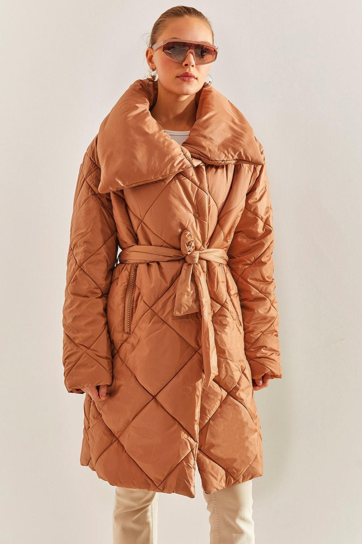 Black Diamond Pattern Oversize Puffer Coat, Tan, large image number 2