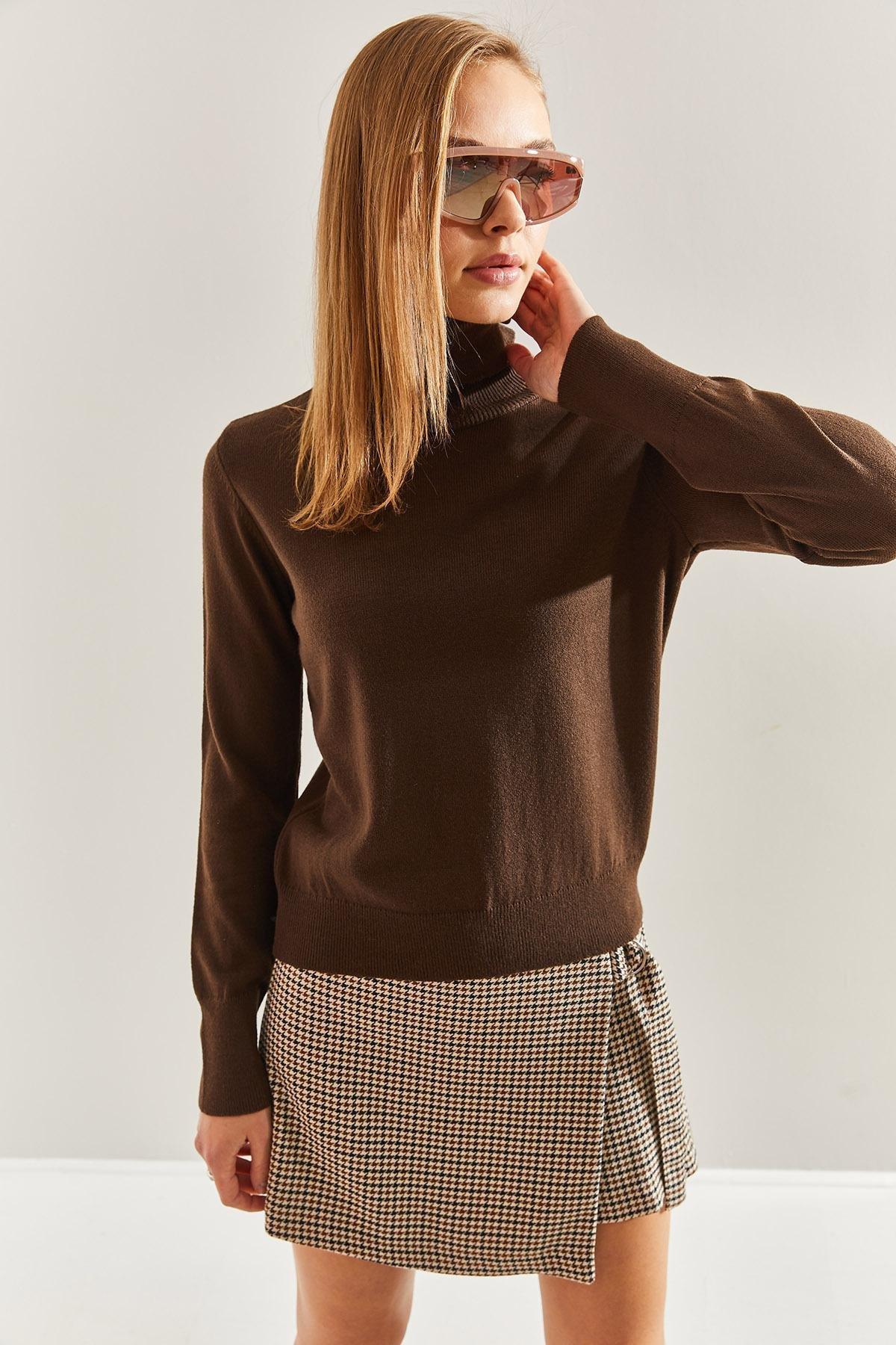 Brown Turtleneck Knitted Sweater, Brown, large image number 2