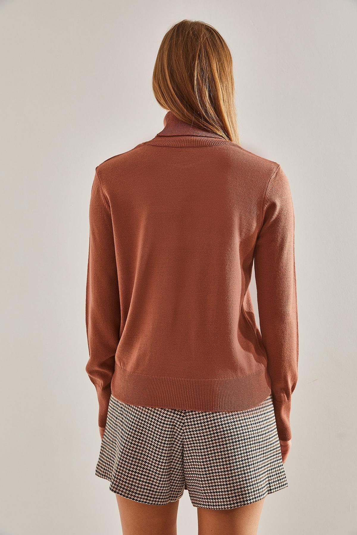 Pink Turtleneck Knitted Sweater, , large image number 1