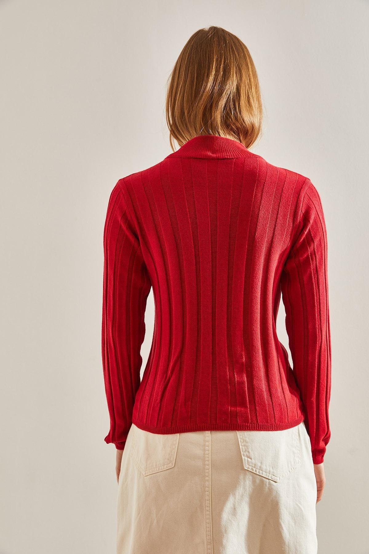 Red Turtleneck Ribbed Sweater, Red, large image number 3