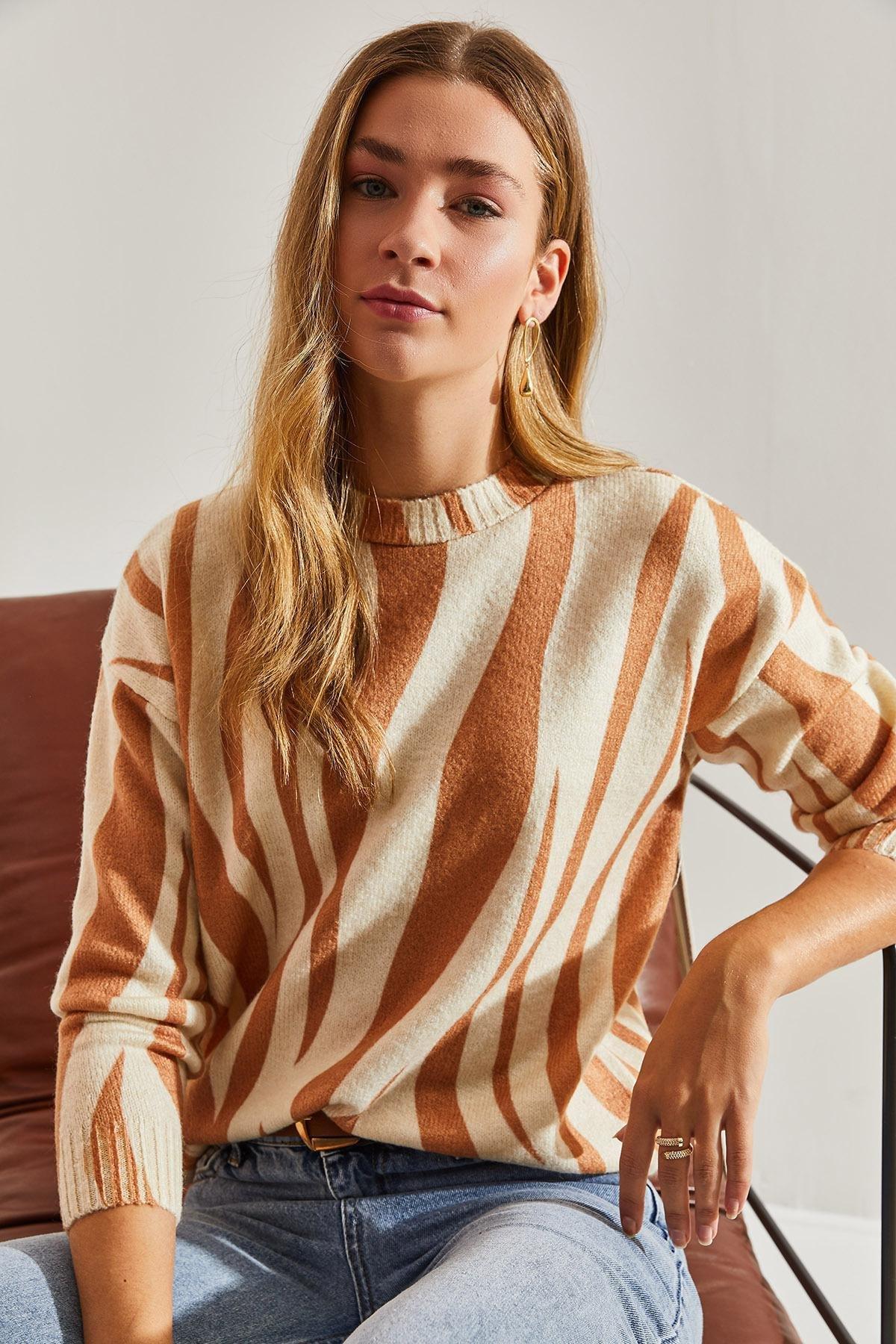 Beige Knitted Sweater, C101_4888, large image number 0