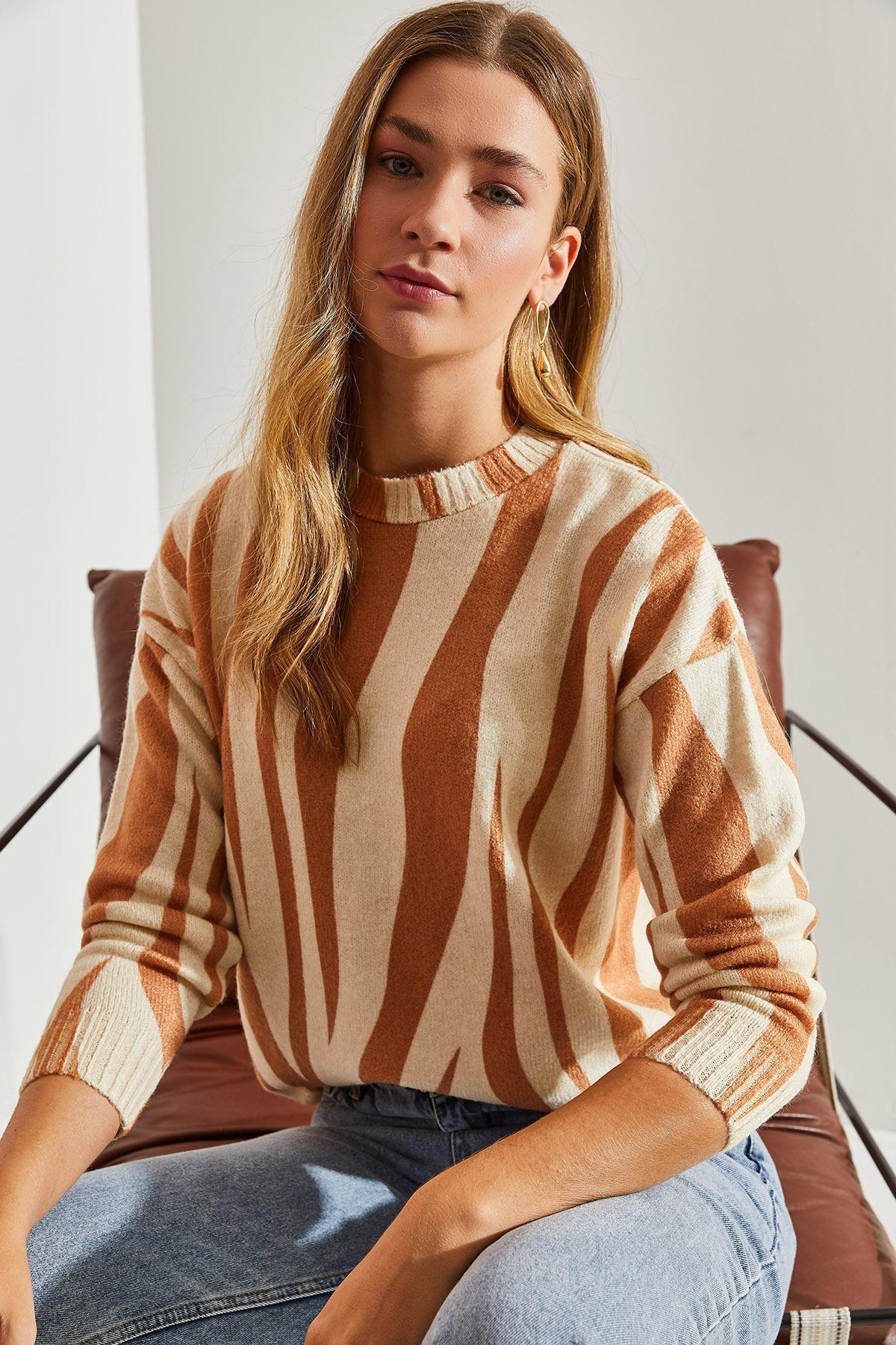 Beige Knitted Sweater, C101_4888, large image number 3