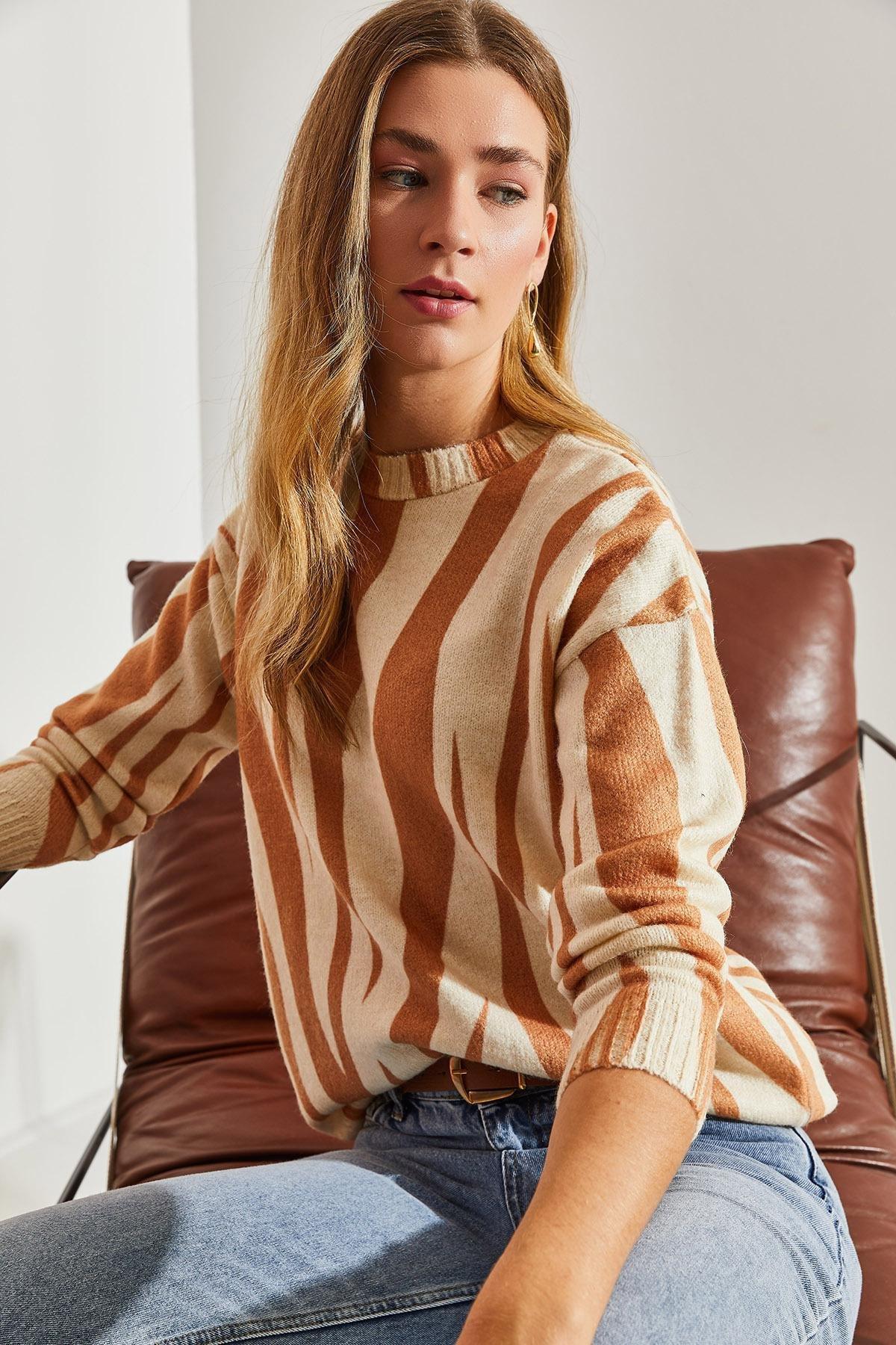 Beige Knitted Sweater, C101_4888, large image number 4