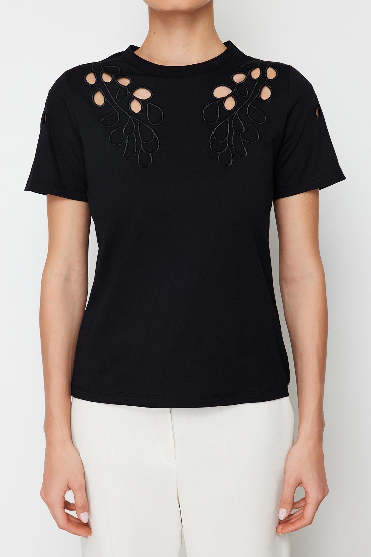 Black Embroidered Knitted T-Shirt, , large image number 3