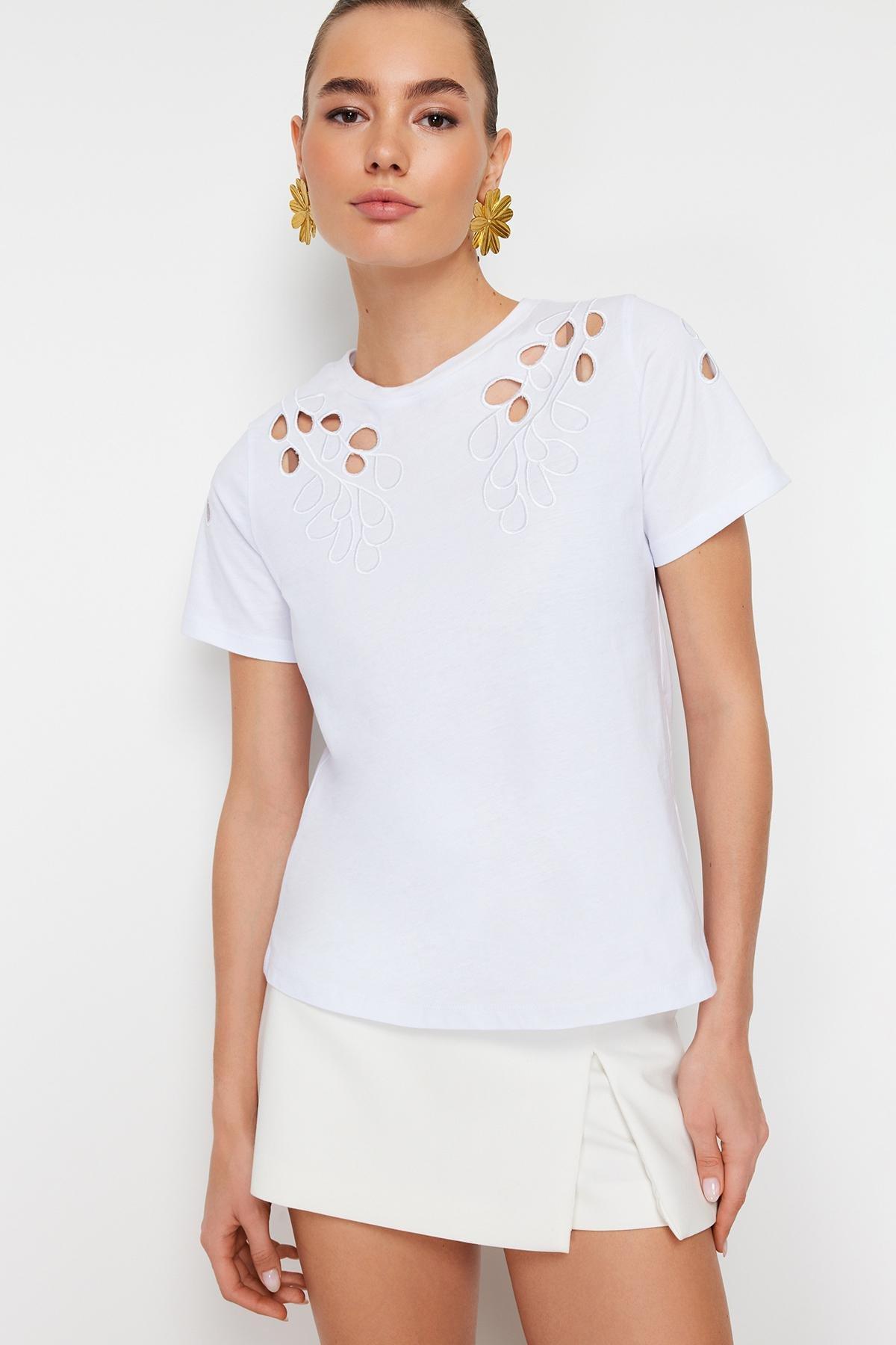 White Embroidered Pattern T-Shirt, , large image number 1