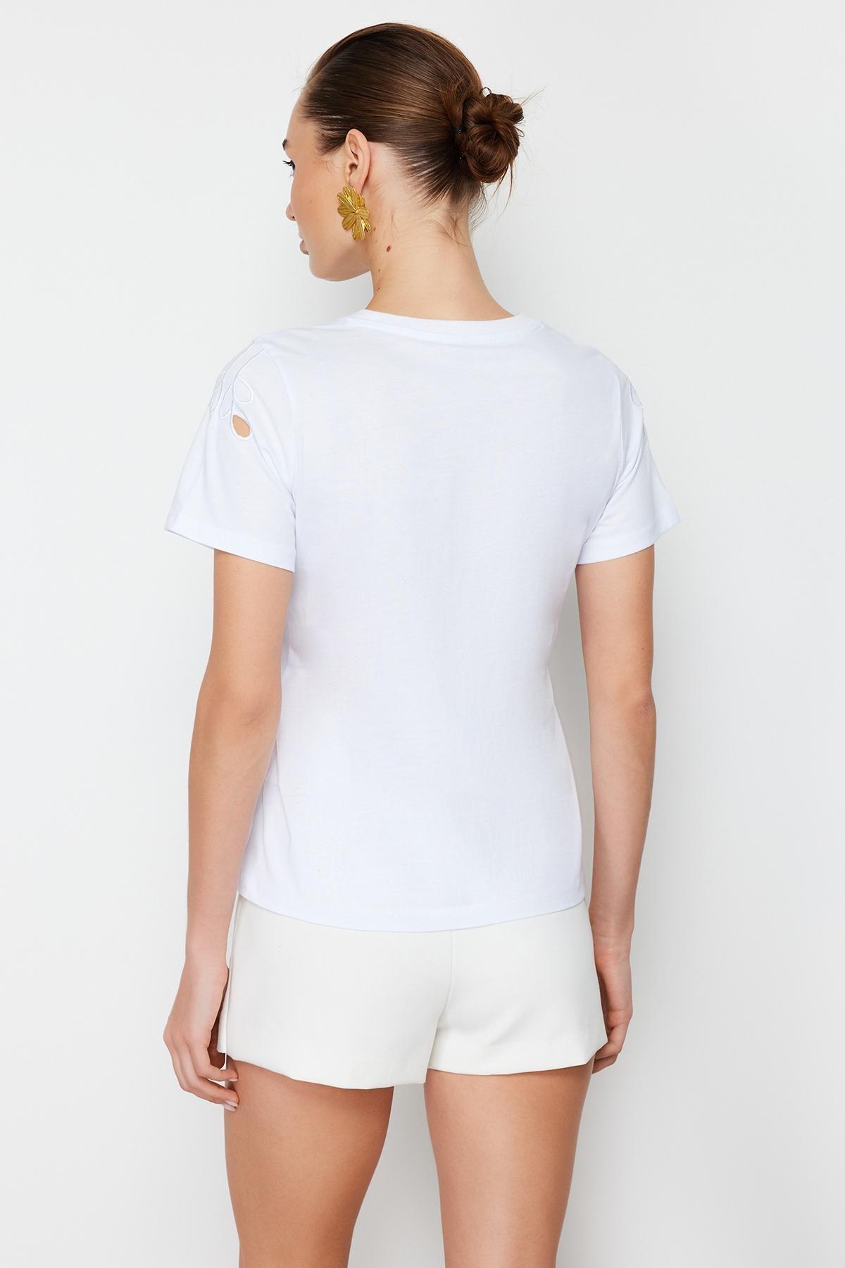 White Embroidered Pattern T-Shirt, , large image number 4