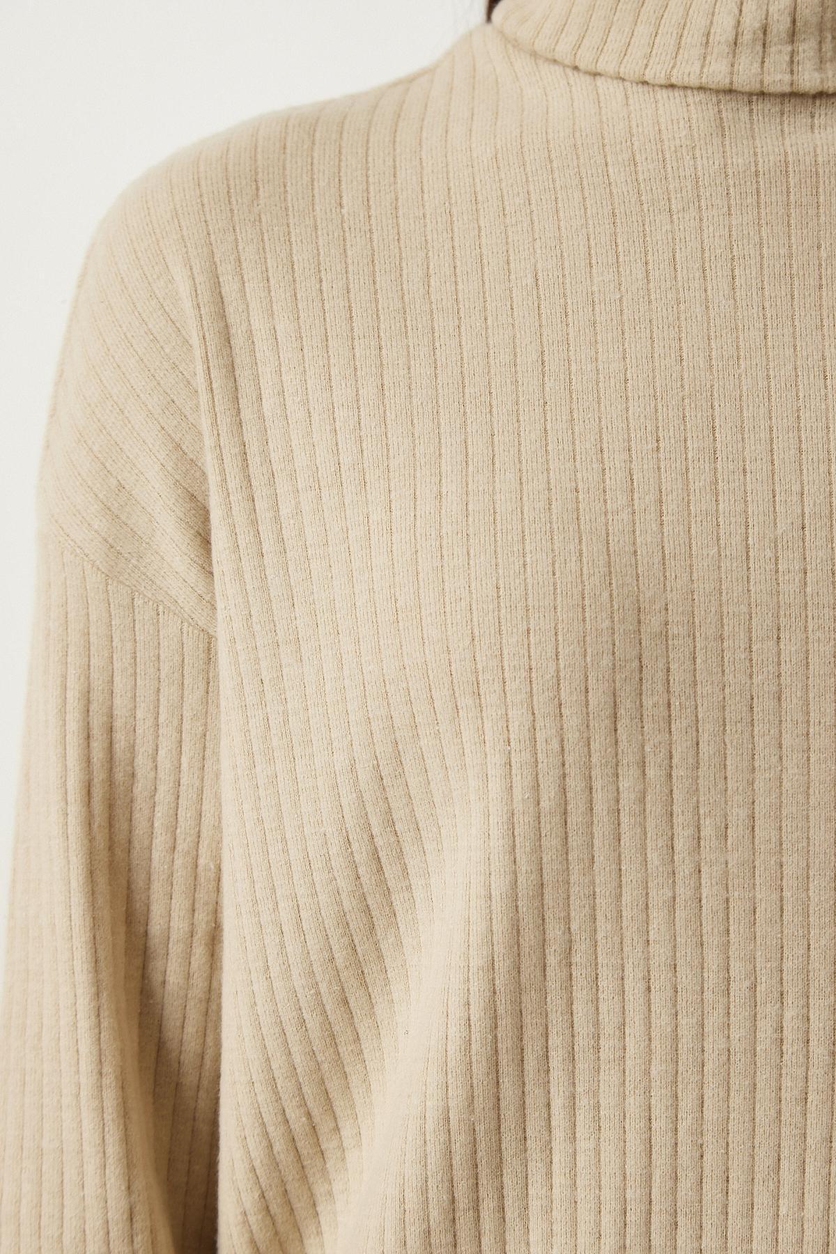Beige Turtleneck Ribbed Oversized Knitted Blouse, , large image number 4