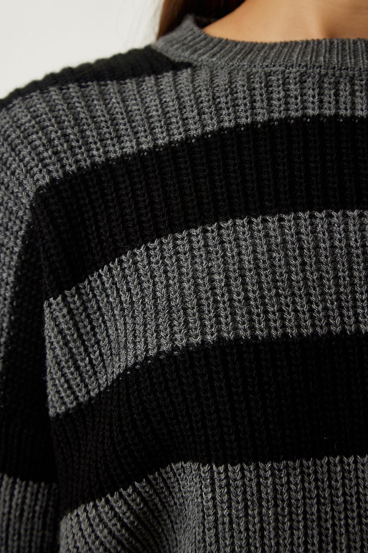Womens Gray Black Striped Crop Knitwear Sweater PF00058, Single item, Gray Black, large image number 2