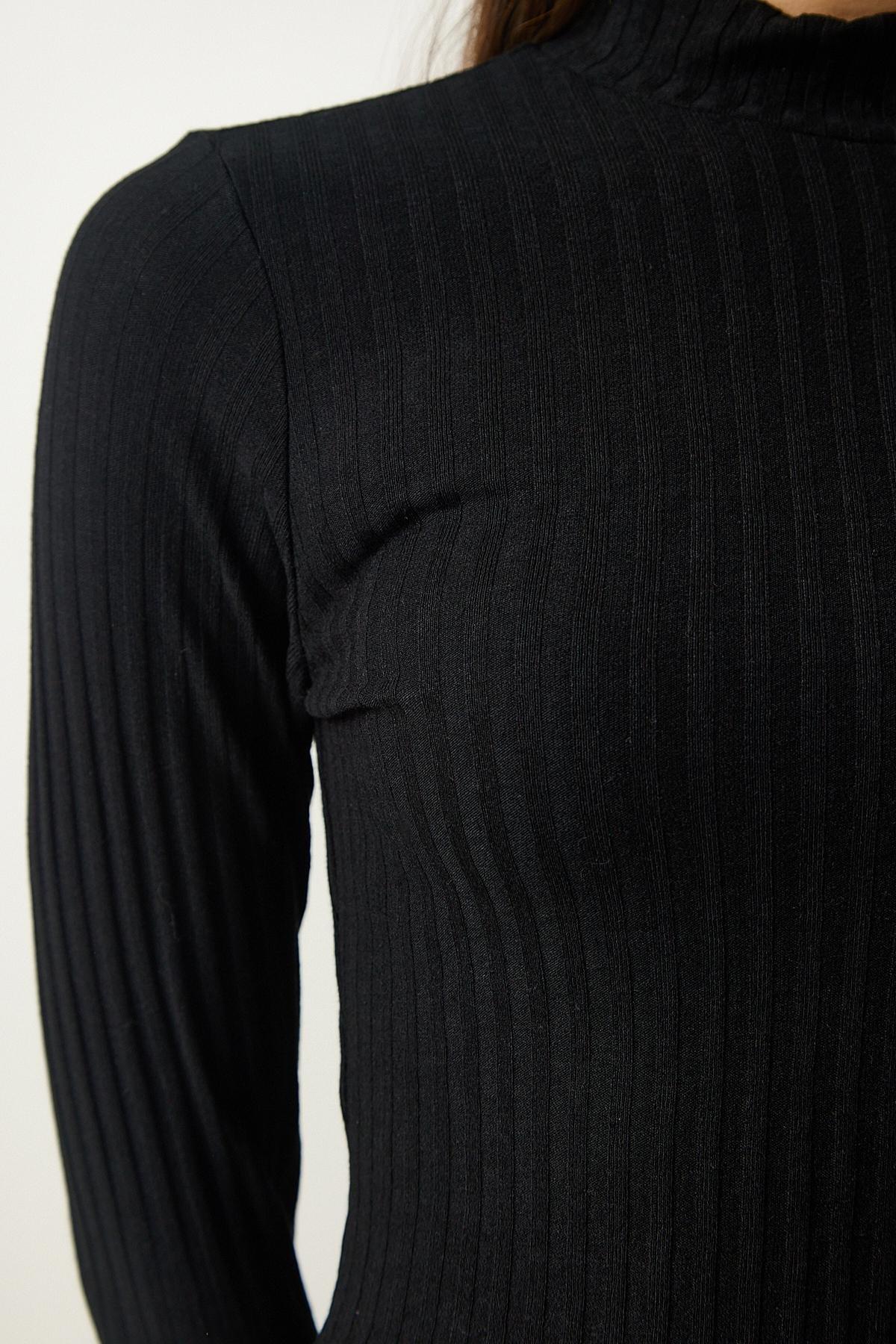 Black Turtleneck Ribbed Knitted Blouse, , large image number 4