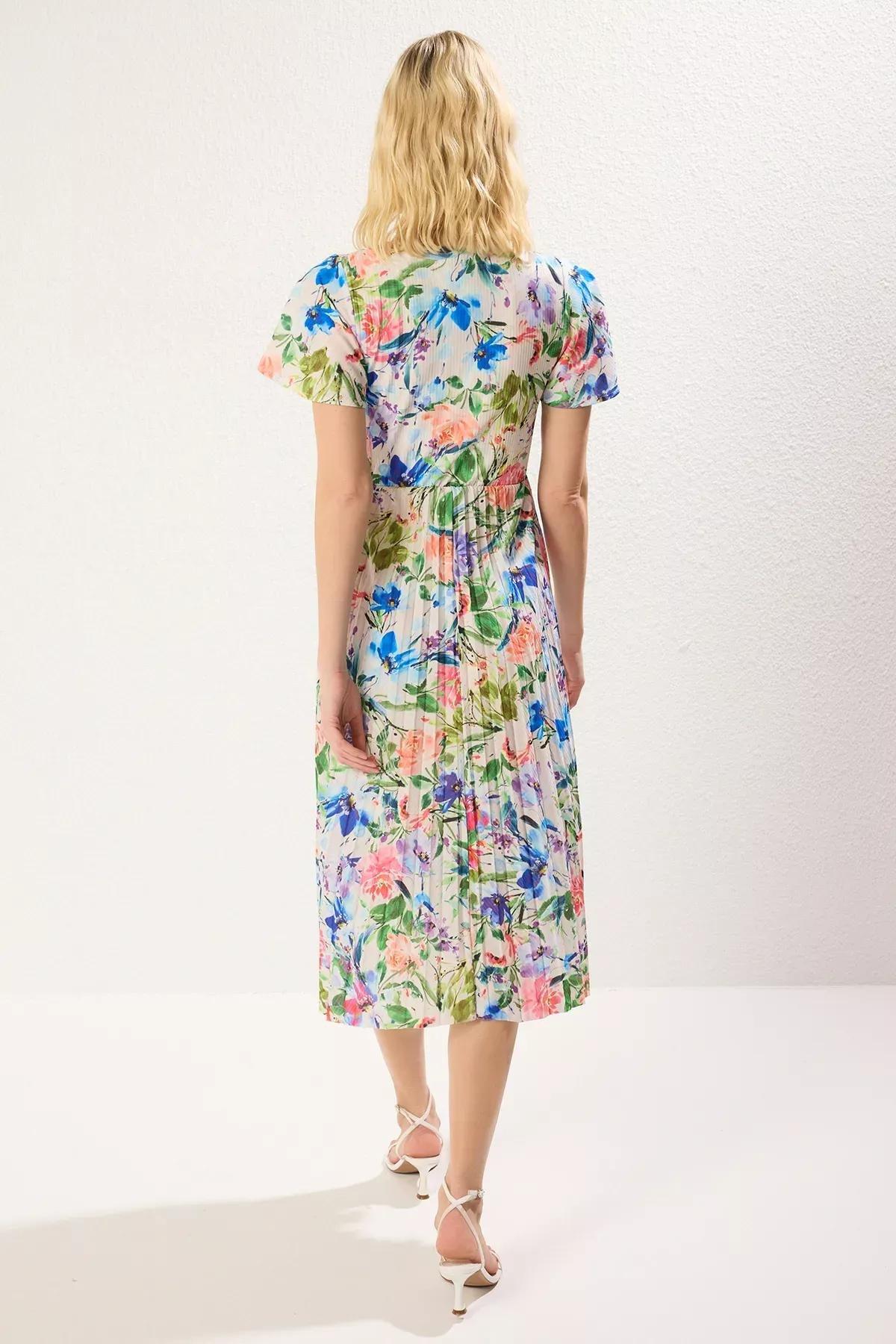 Blue Floral Skater Pleated Midi Dress, , large image number 4