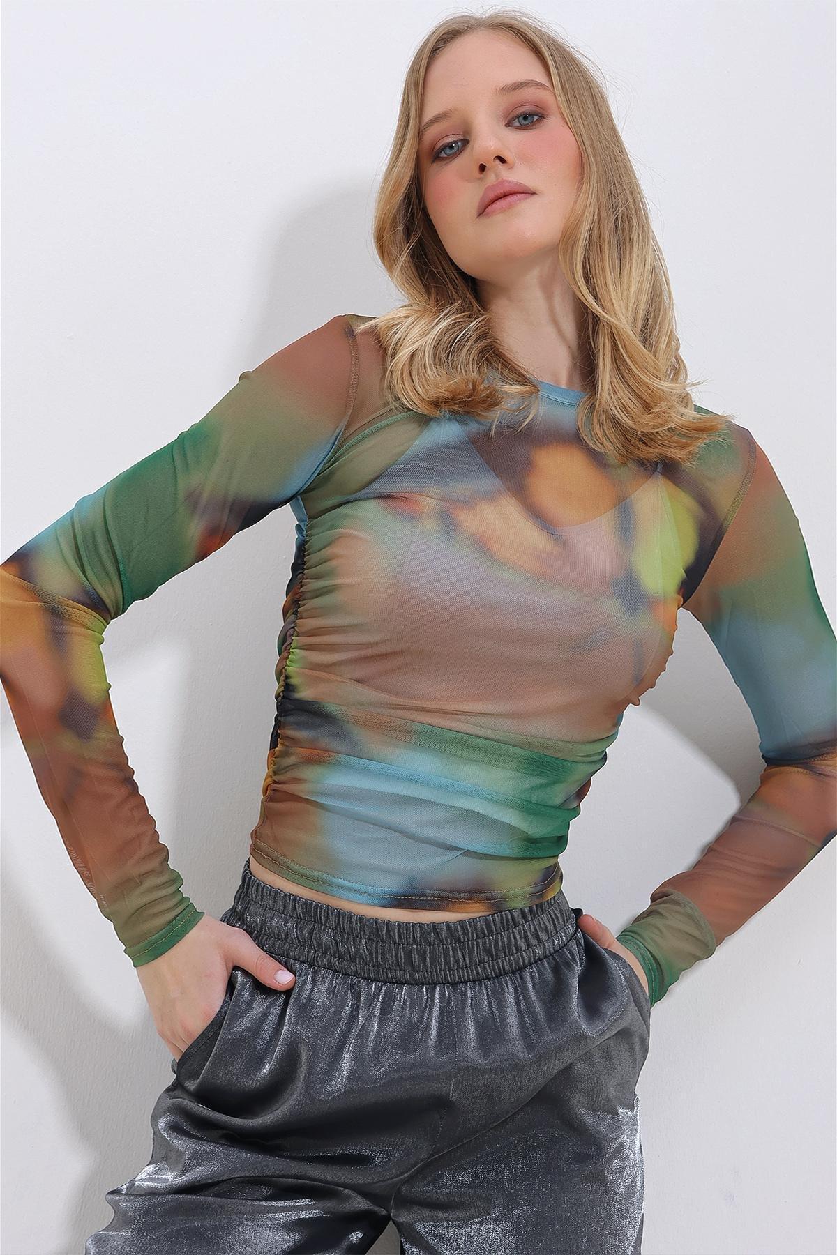 Multicolour Abstract Cropped Blouse, C101_2751, large image number 1