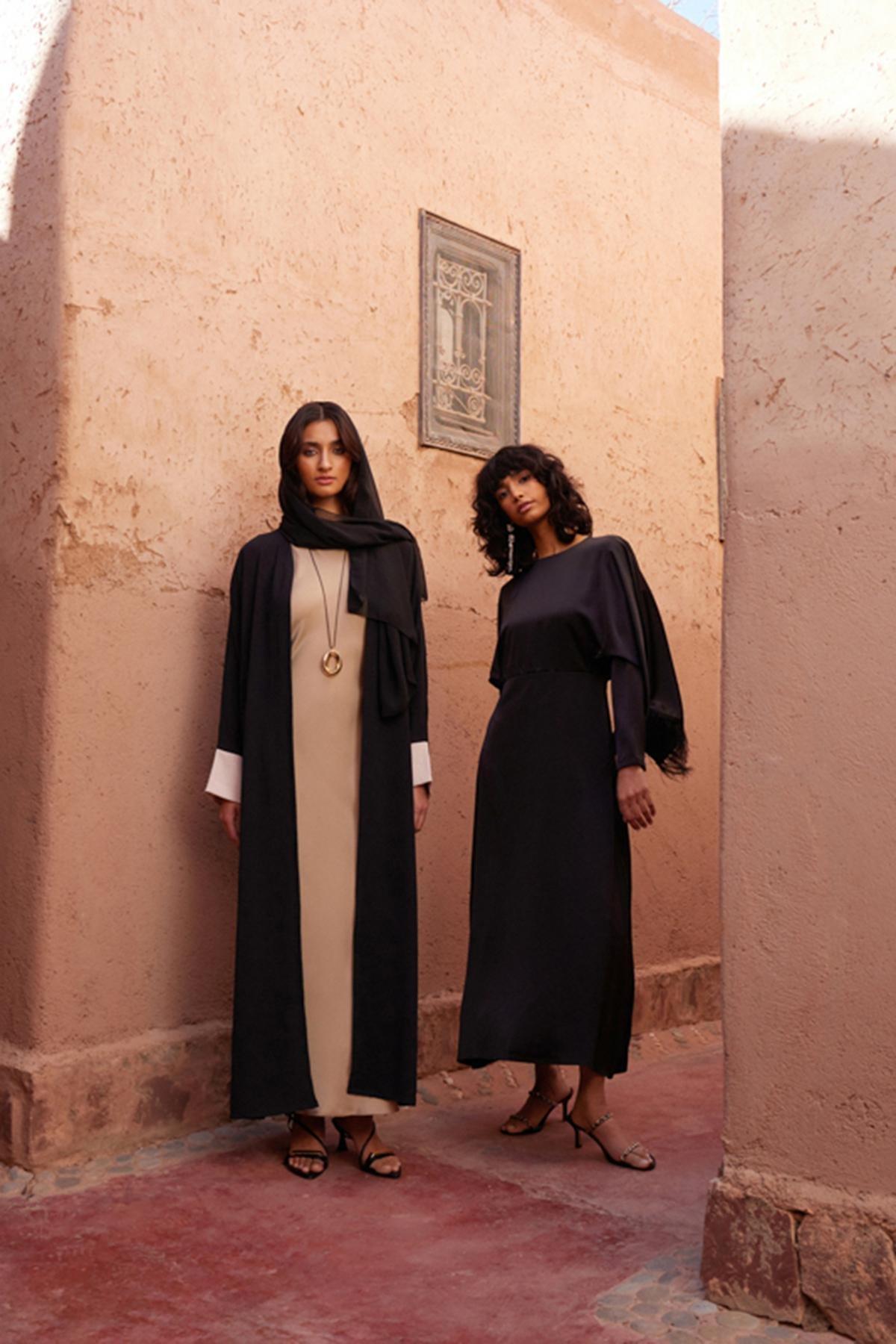 Black Colour Block Abaya Set, , large image number 3