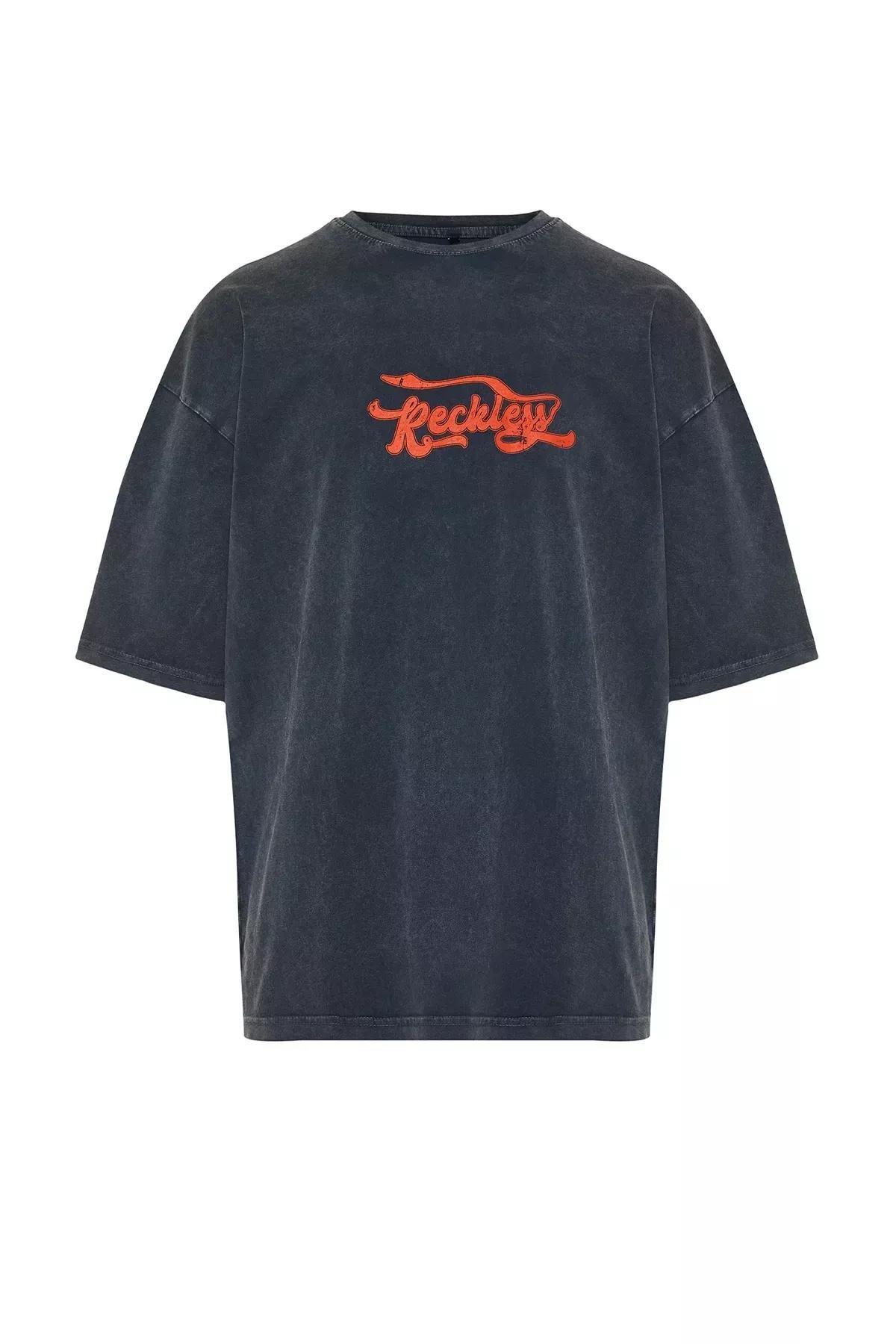 تيشيرت قطن بلون باهت بقصة فضفاضة بطبعة، رمادي, Anthracite, large image number 5