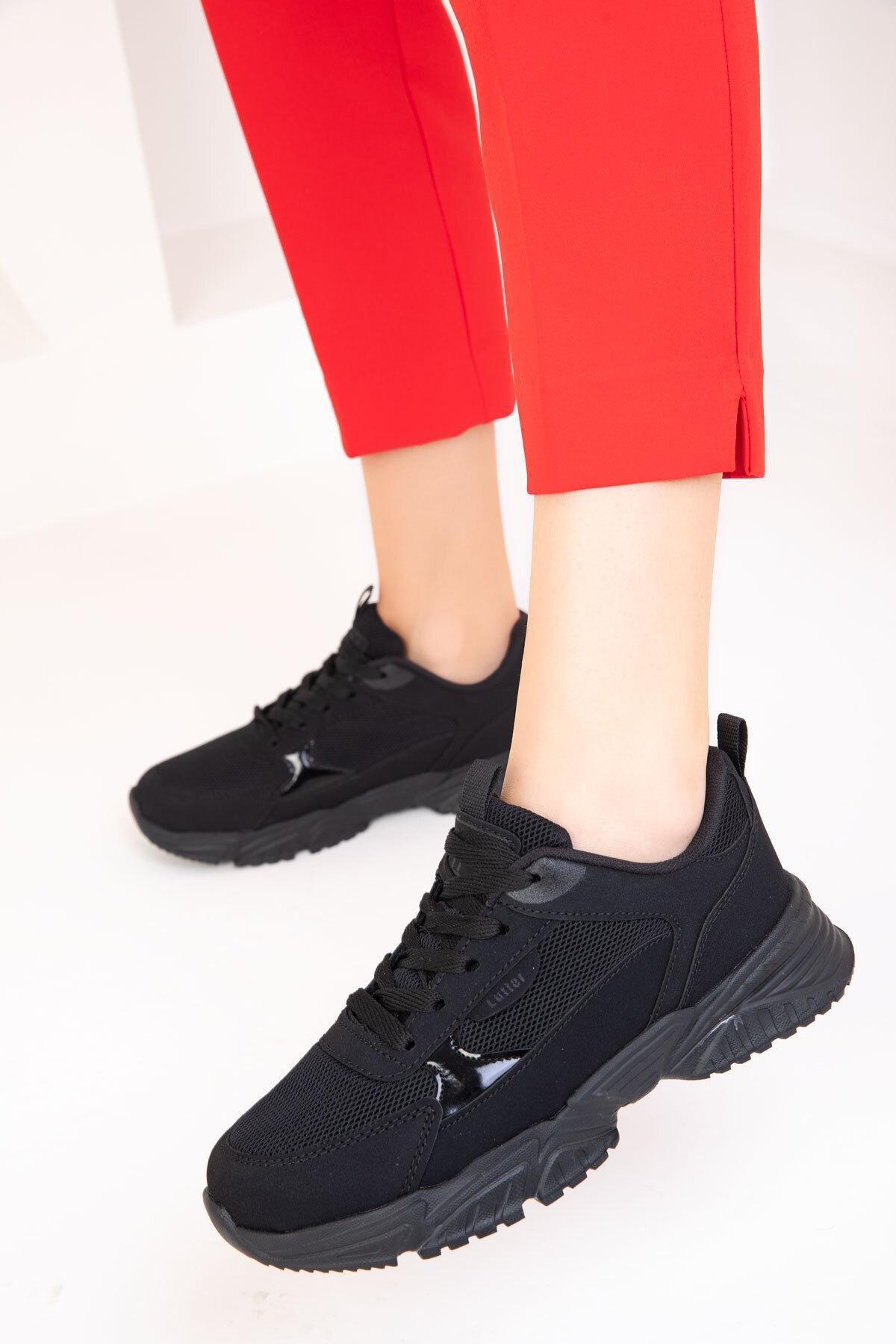 Black Casual Sneakers, , large image number 4
