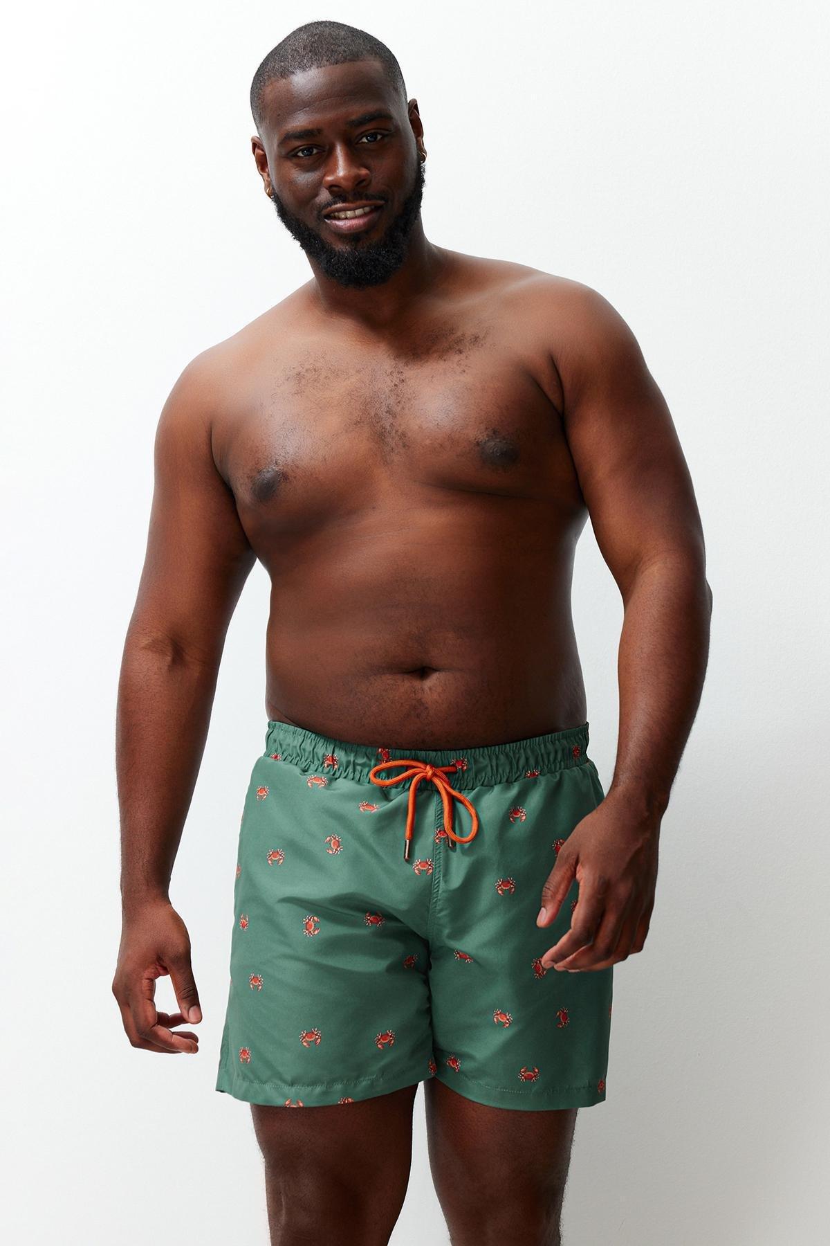 Khaki Crab Print Plus Size Shorts, , large image number 0