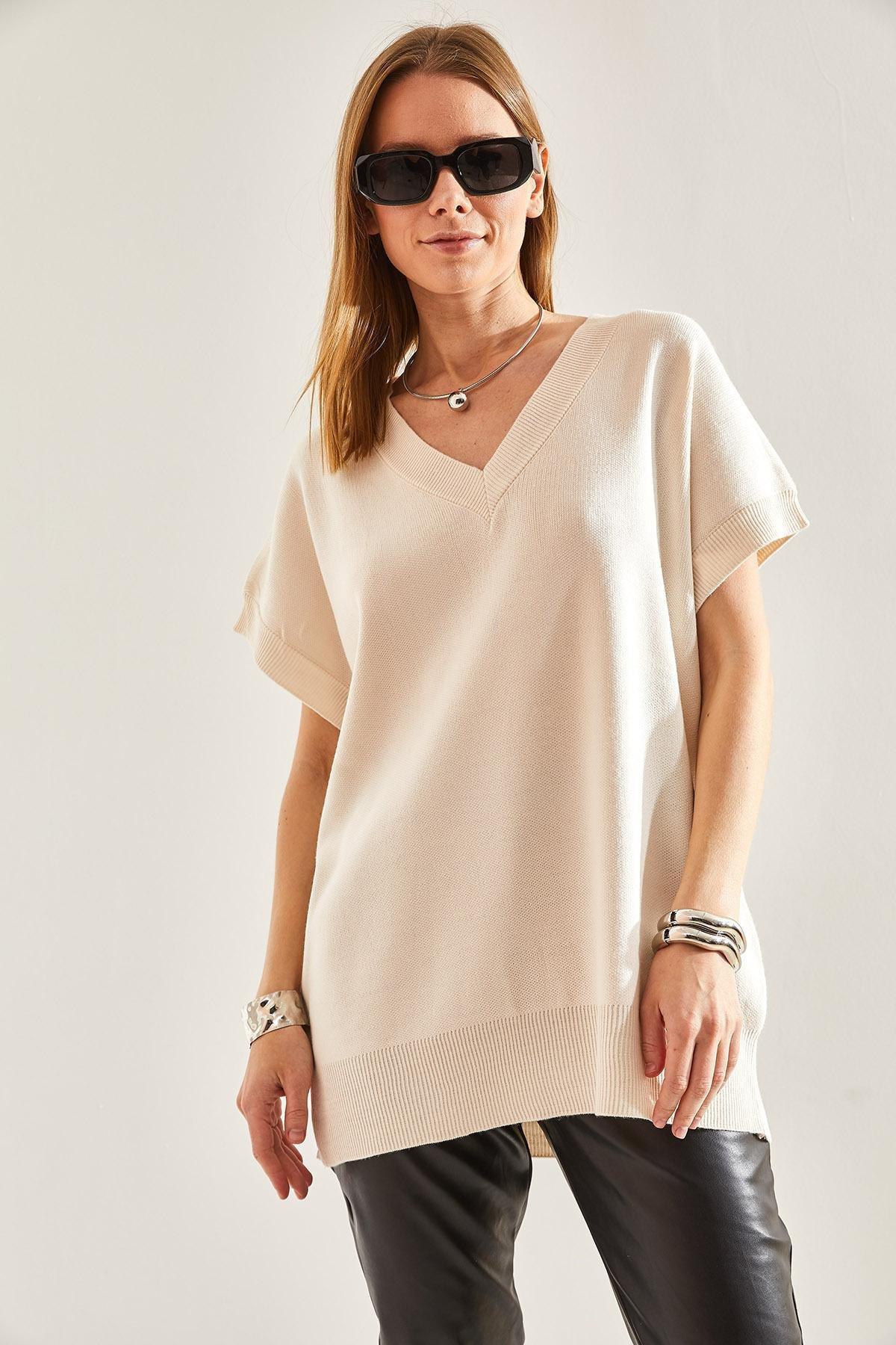 Ecru V-Neck Short Sleeve Knitted Sweater, Ecru, large image number 2