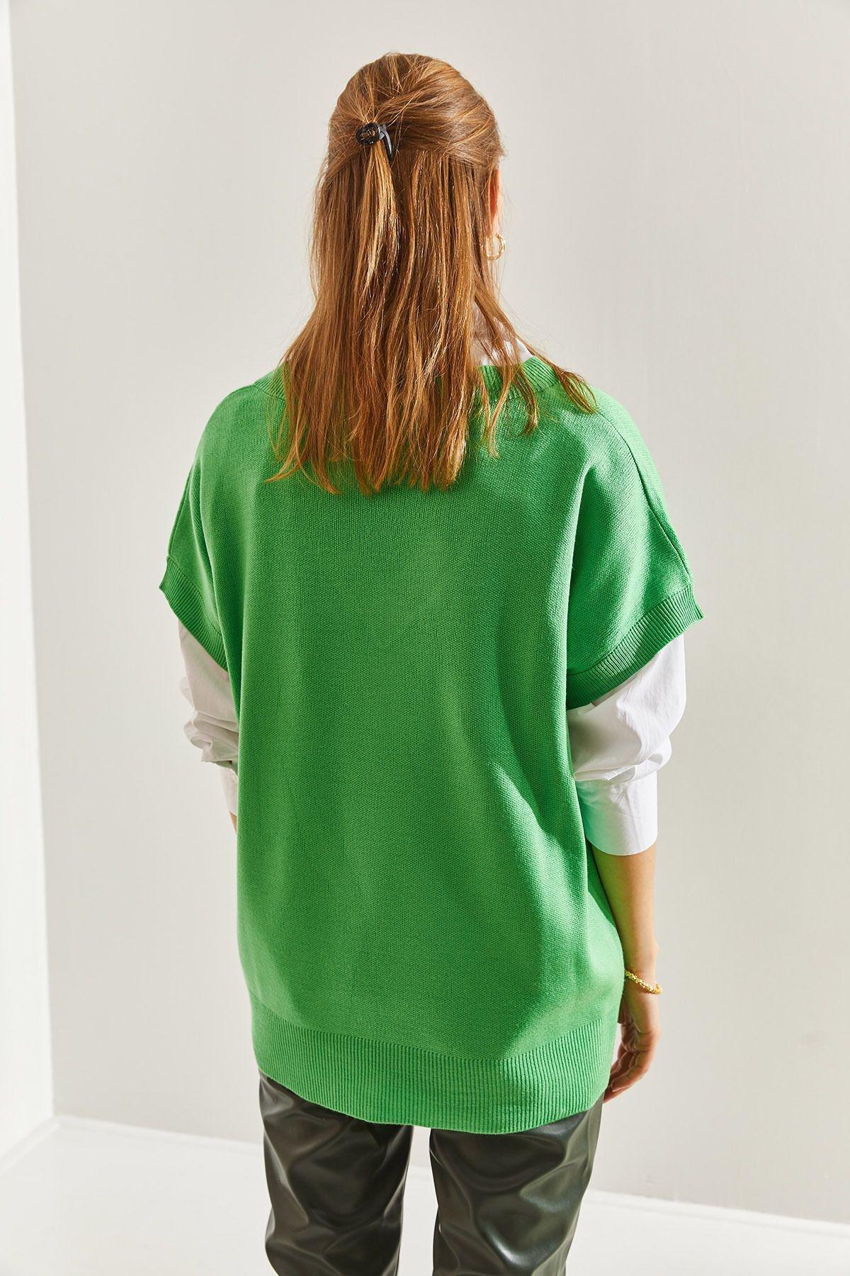 Green V-Neck Short Sleeve Knitted Sweater, Green, large image number 1