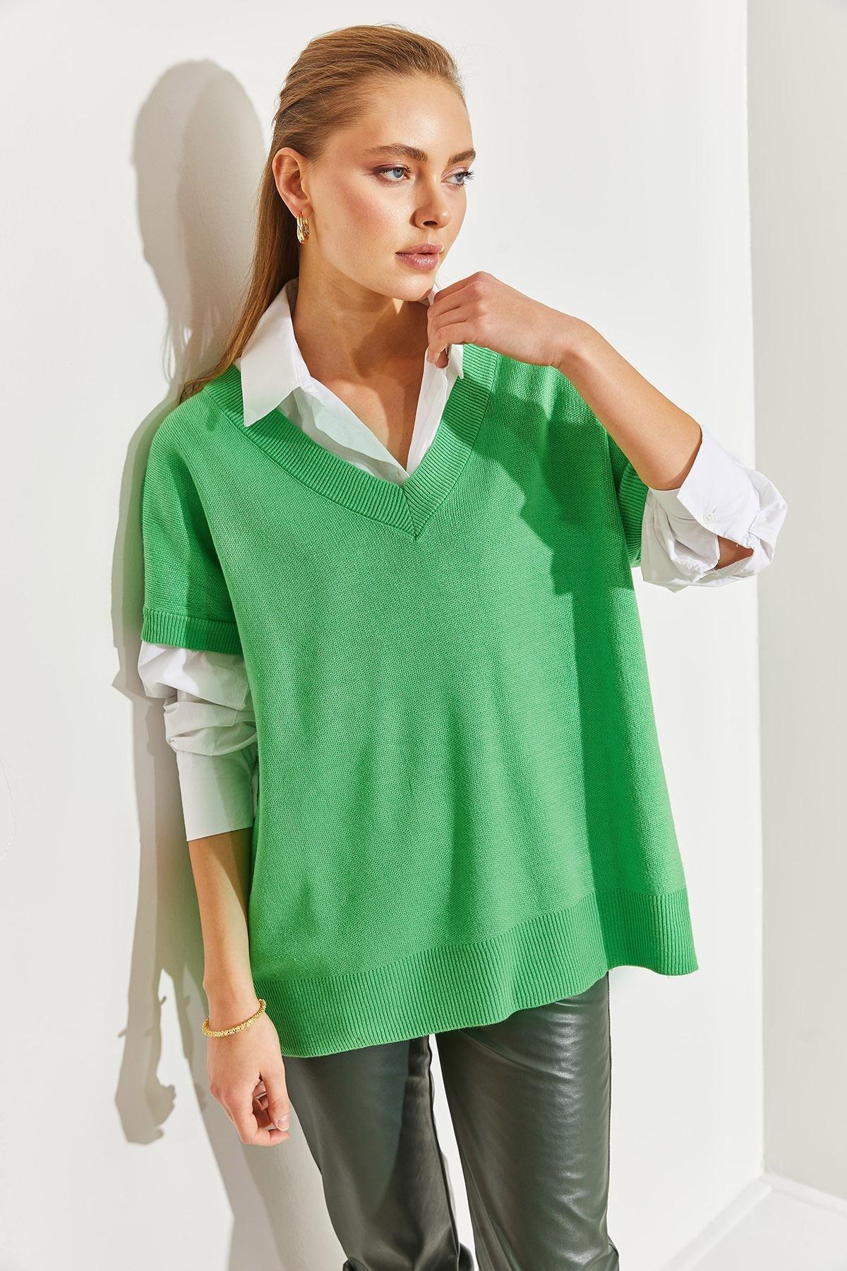 Green V-Neck Short Sleeve Knitted Sweater, Green, large image number 2