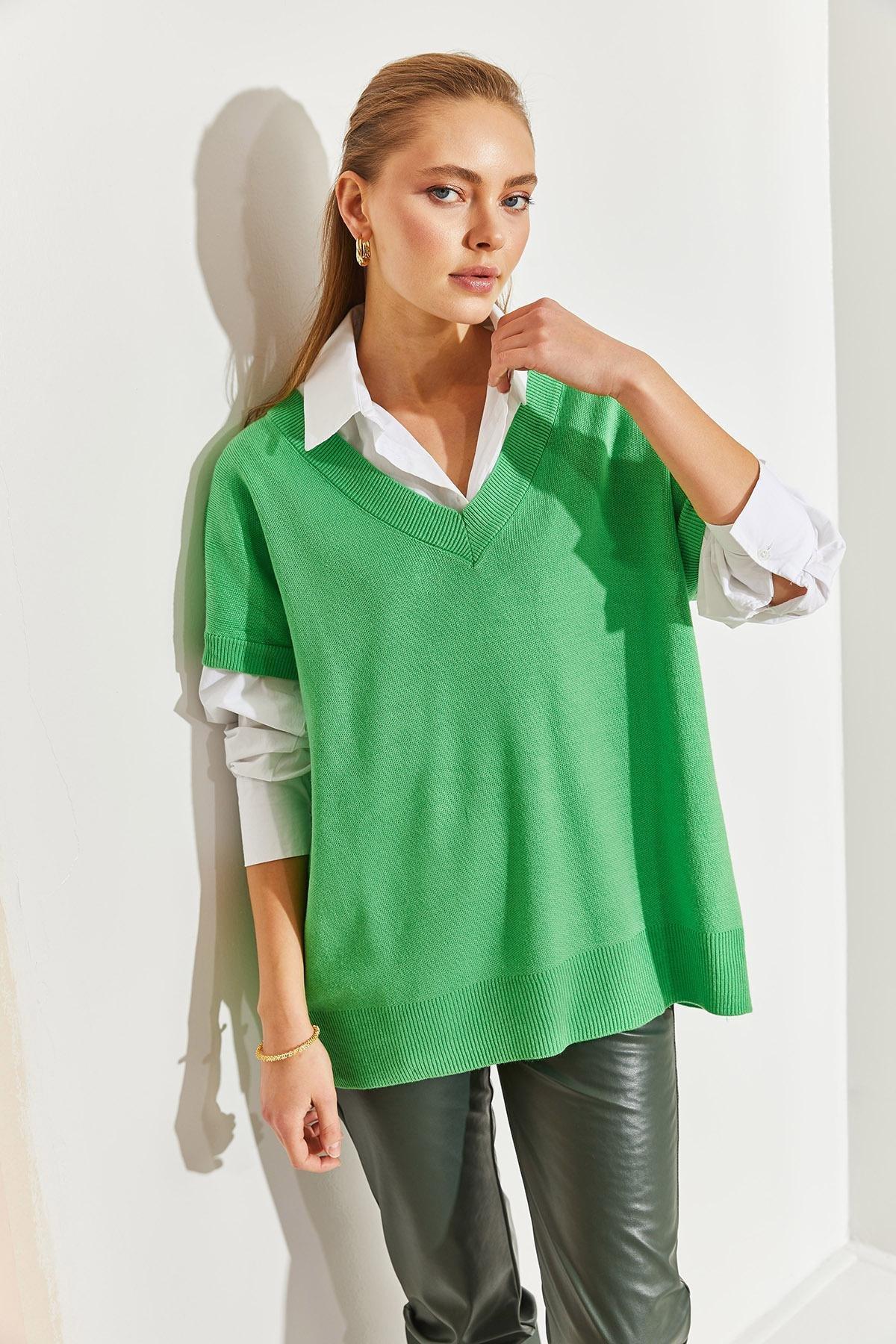 Green V-Neck Short Sleeve Knitted Sweater, Green, large image number 3