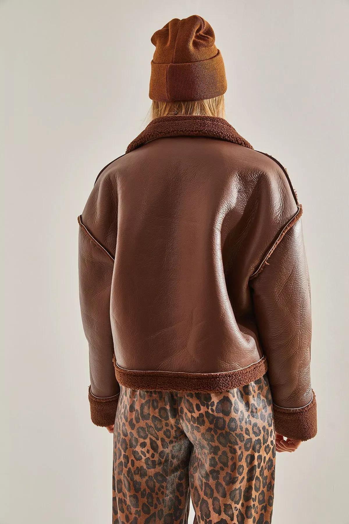 Sleeve Pleat Leather Coat, Brown, large image number 3