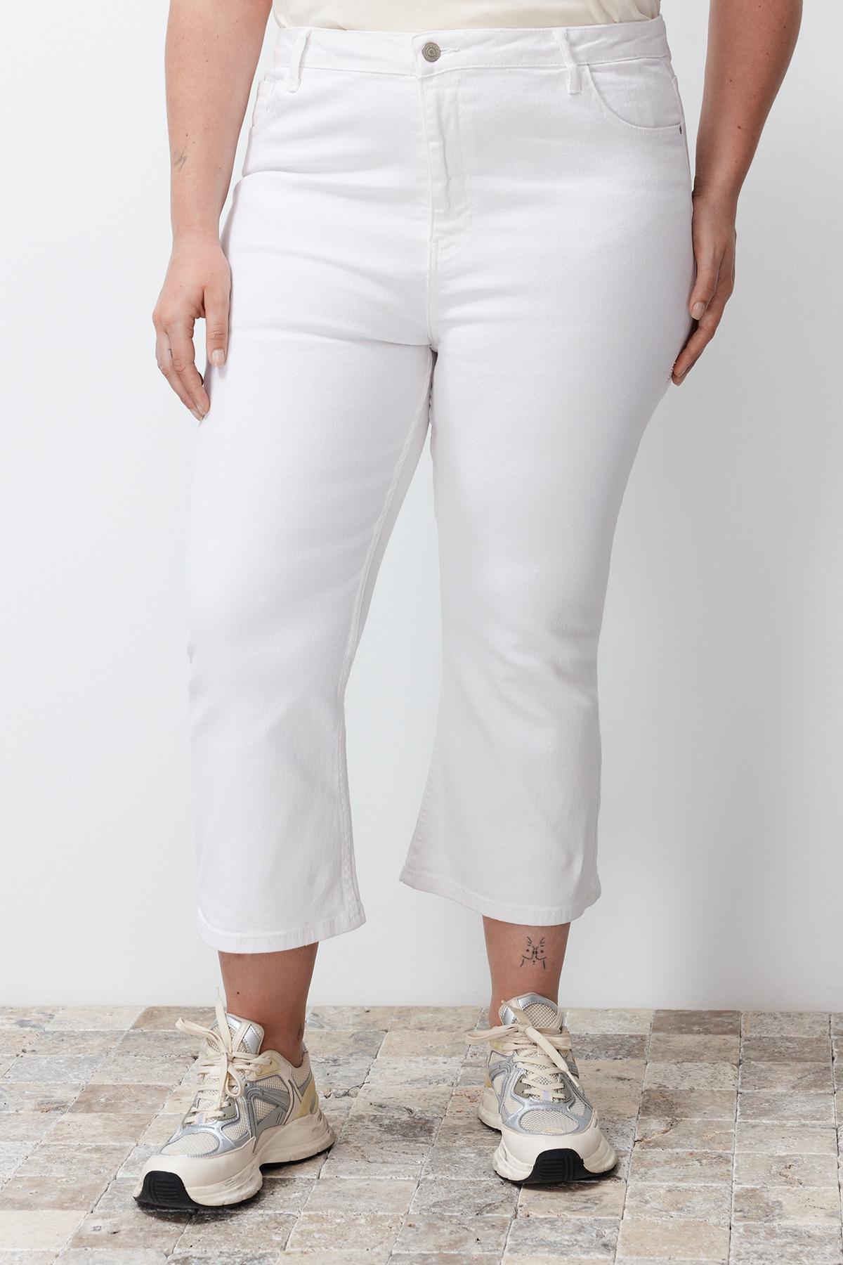 White High Waist Plus Size Cropped Bell-bottom Jeans TBBSS24CJ00019, , large image number 4