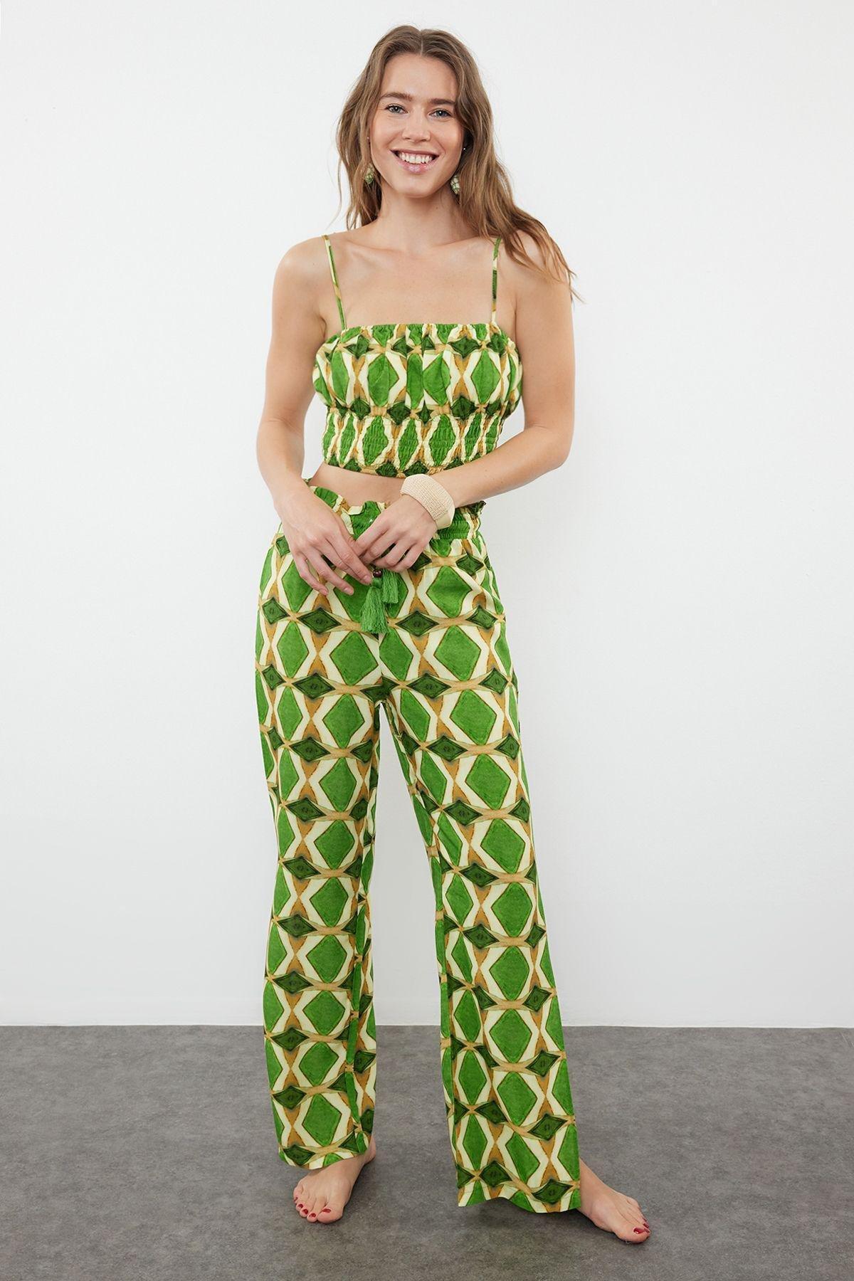 Green Geometric Patterned Woven Co-Ord Set, Very colorful, large image number 1