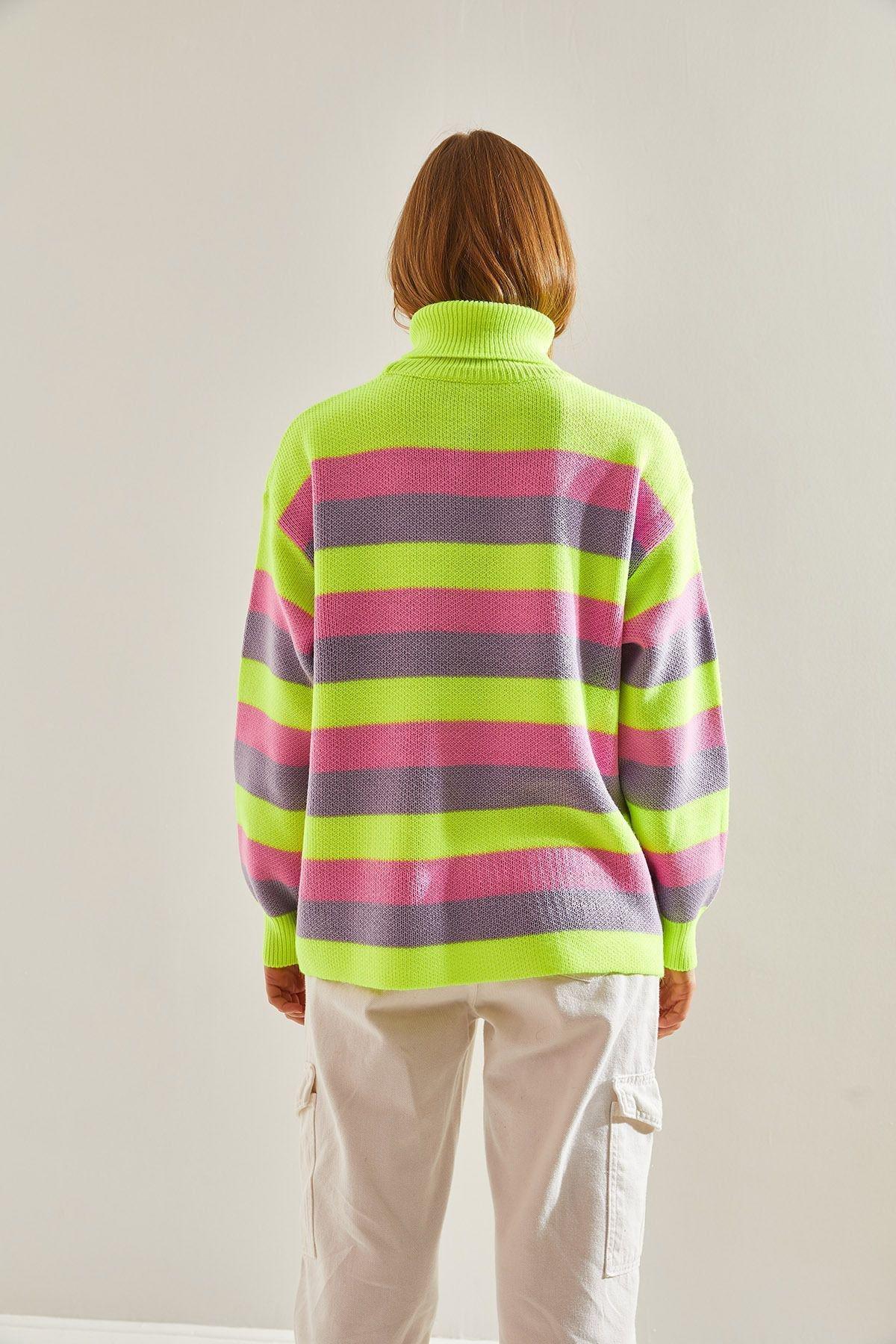 Green Turtleneck Knitted Sweater, Green, large image number 1